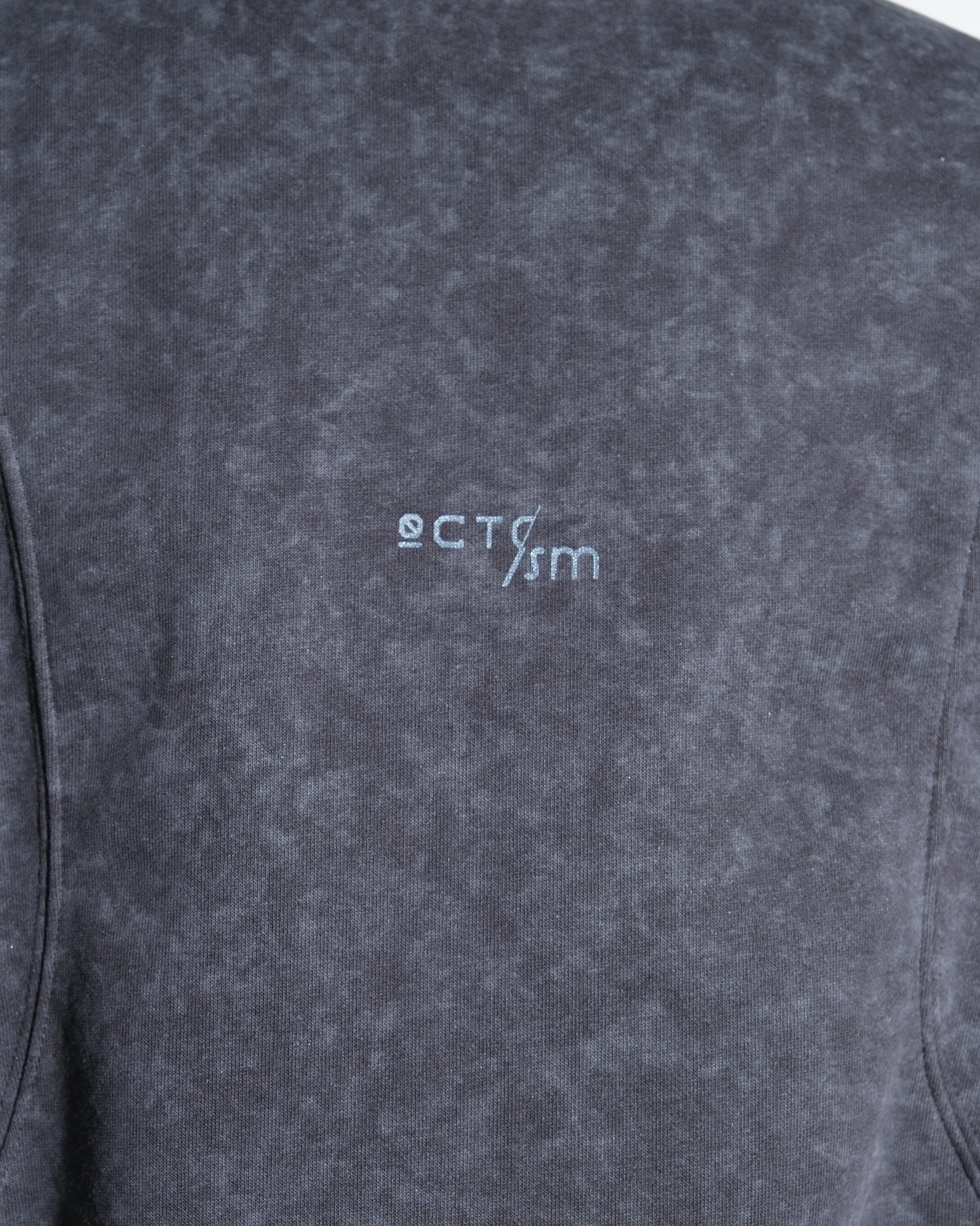 A25-OI-H OCTO X IONISM Strata Zip-up (Black)
