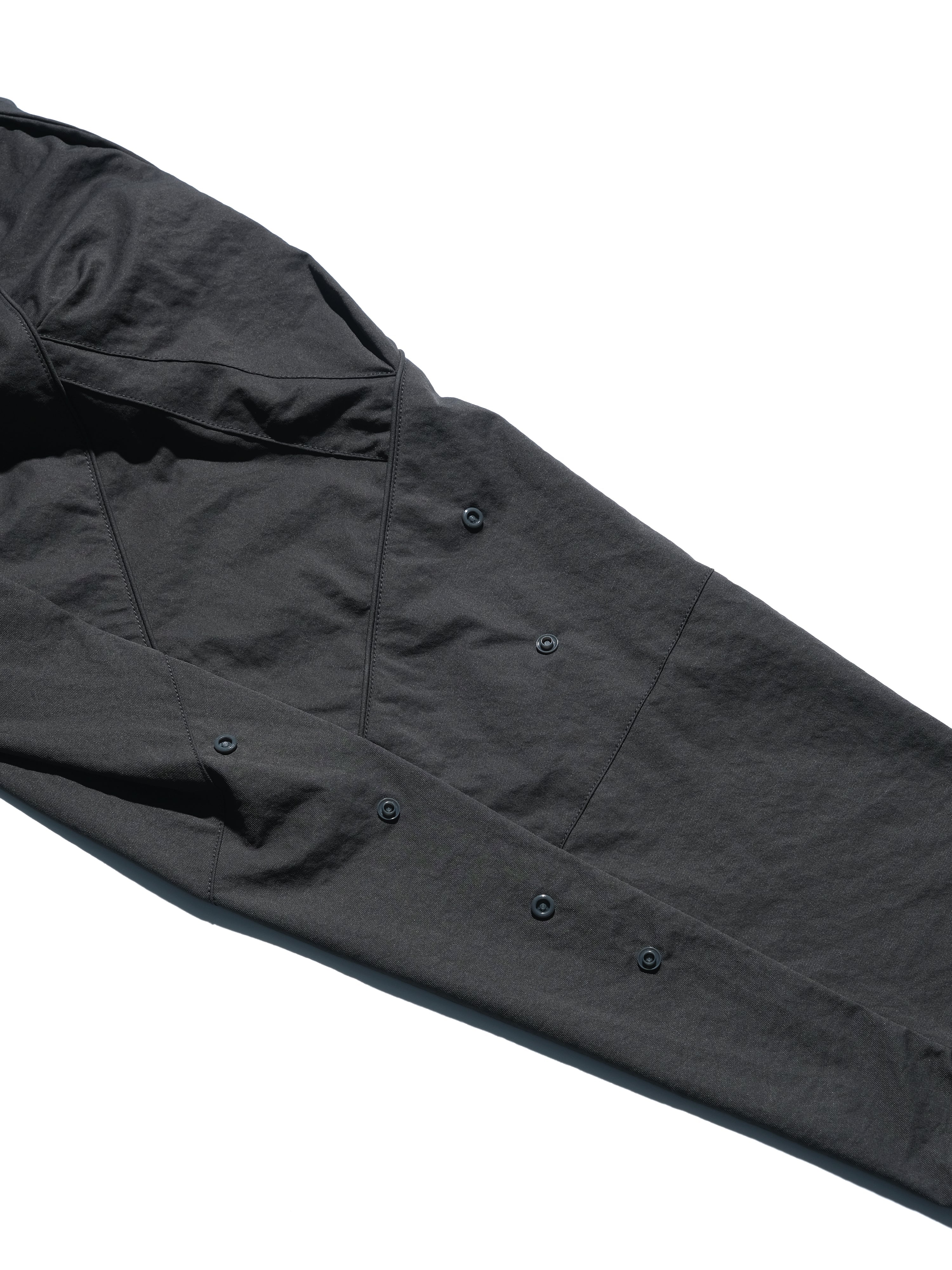 SS23 / 06 —  P23-127 Transform Orb Pants  (Gauntlet Green)
