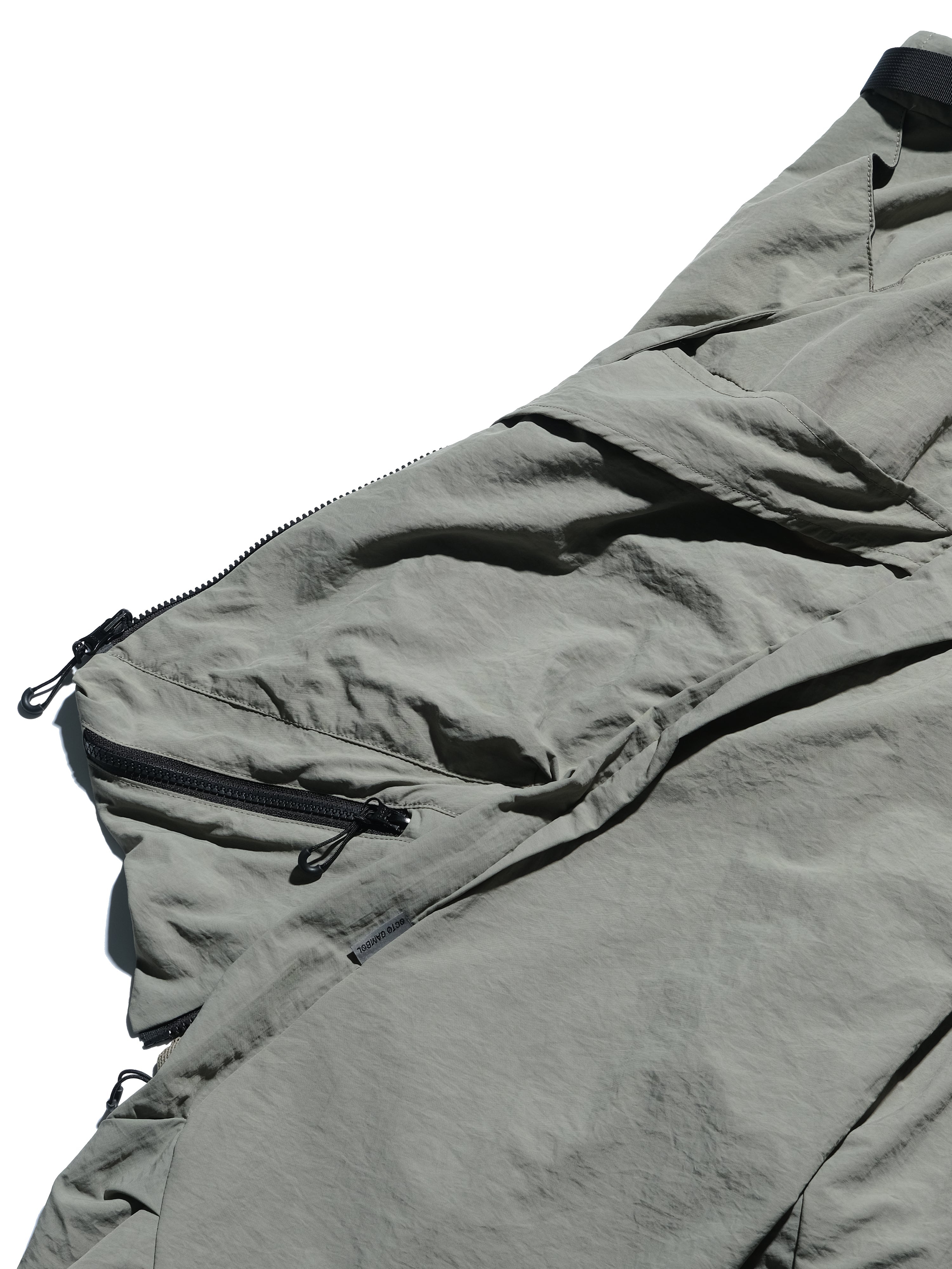 SS23 / 12 —  P23-129 Rollable Pocket Pants  (Lime)