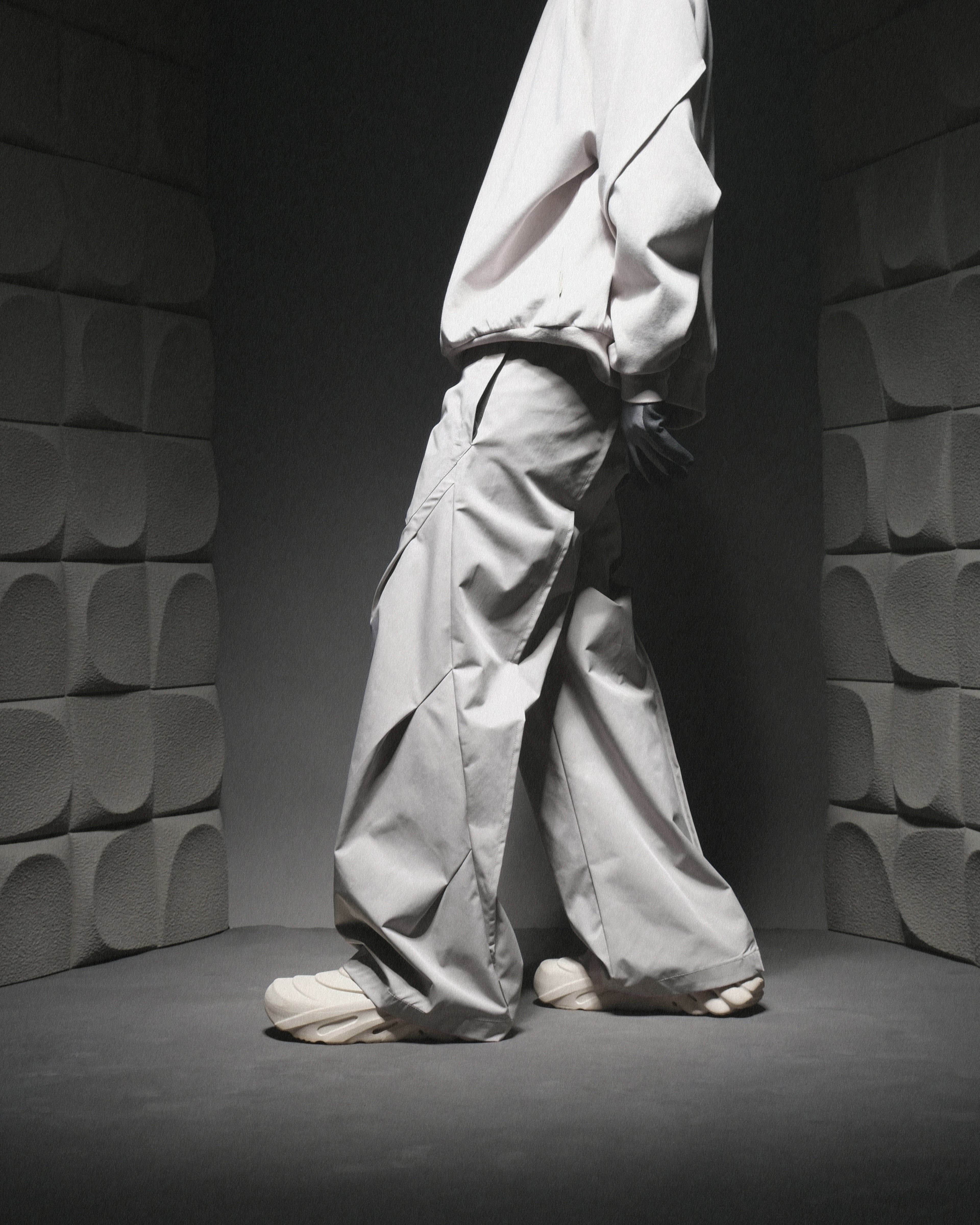 A24-CS-01-P   Futuristic Flare Pants (Bright Brey)