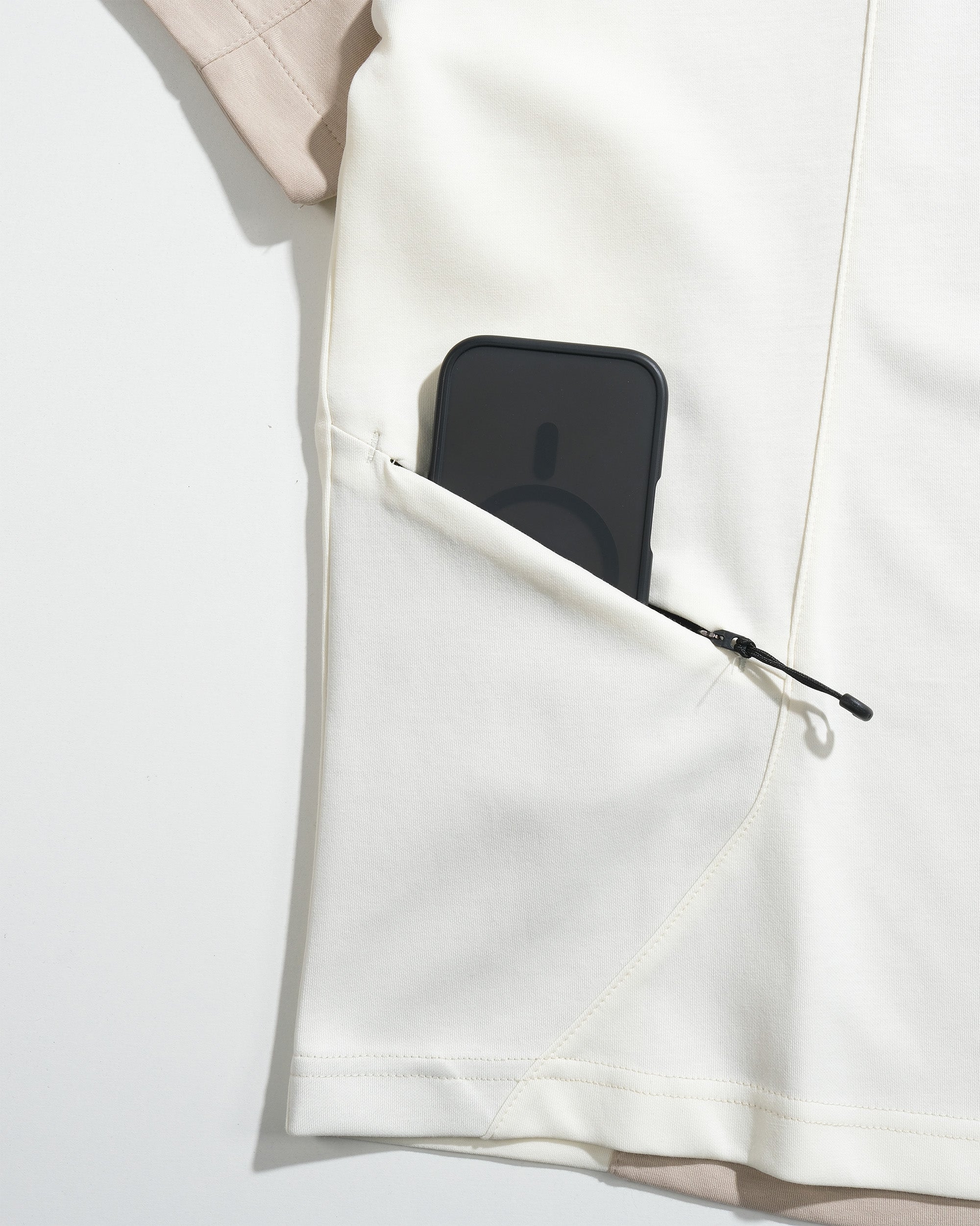 S26-PR-T2 / Panelled Light Tee (Sand)