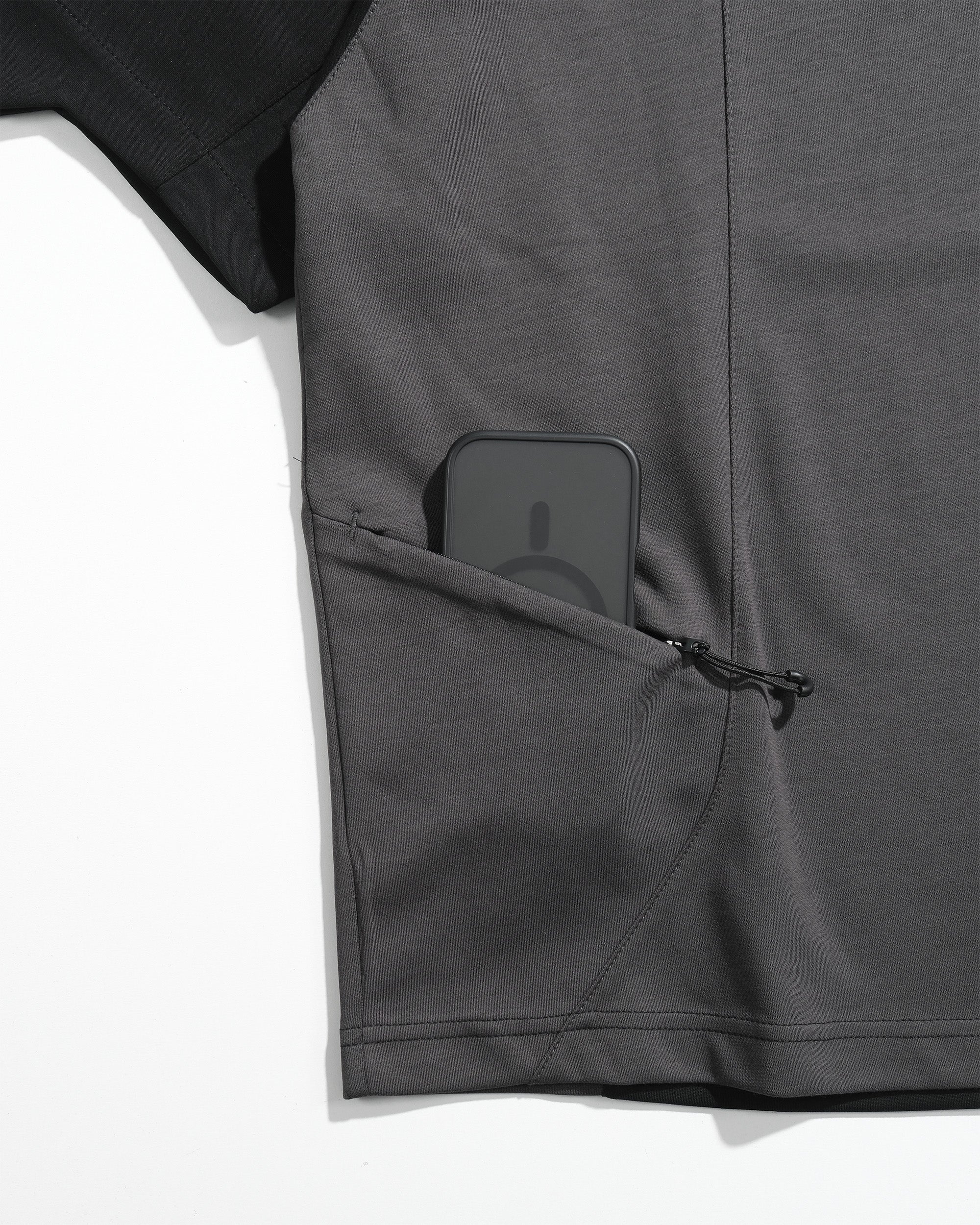 S26-PR-T2 / Panelled Light Tee (Black)