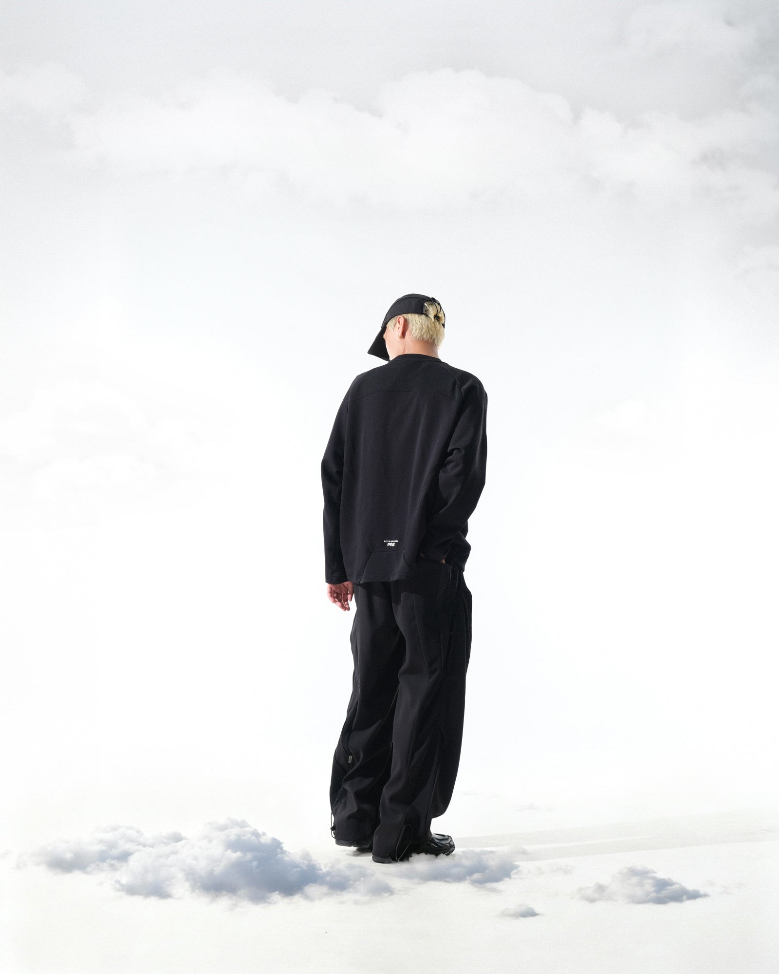 A25-PRE-T2 / Breathable Utility T-Shirt (Black)