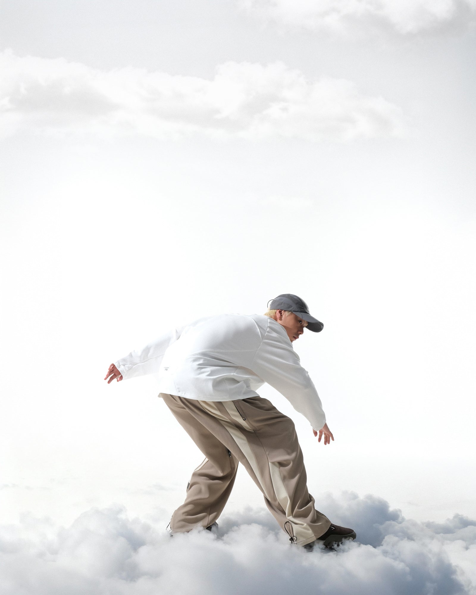 A25-PRE-T2 / Breathable Utility T-Shirt (White)