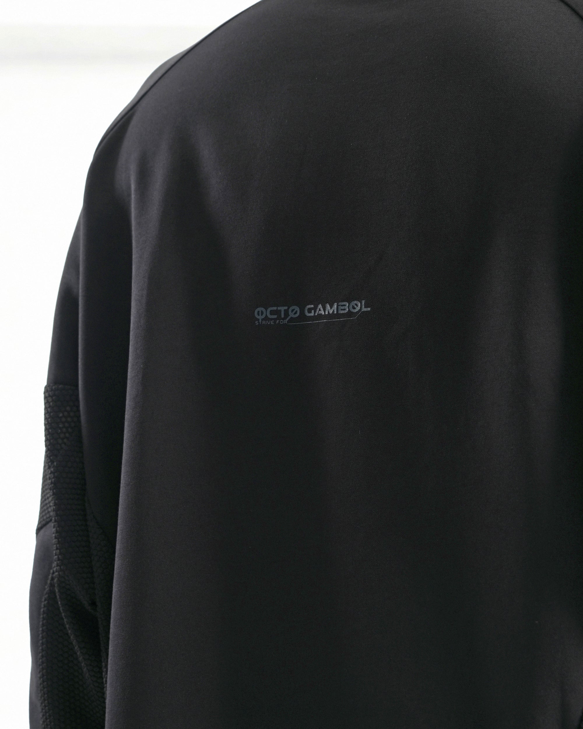S26-PRE-T1 / Flow Mesh Tee (Black)