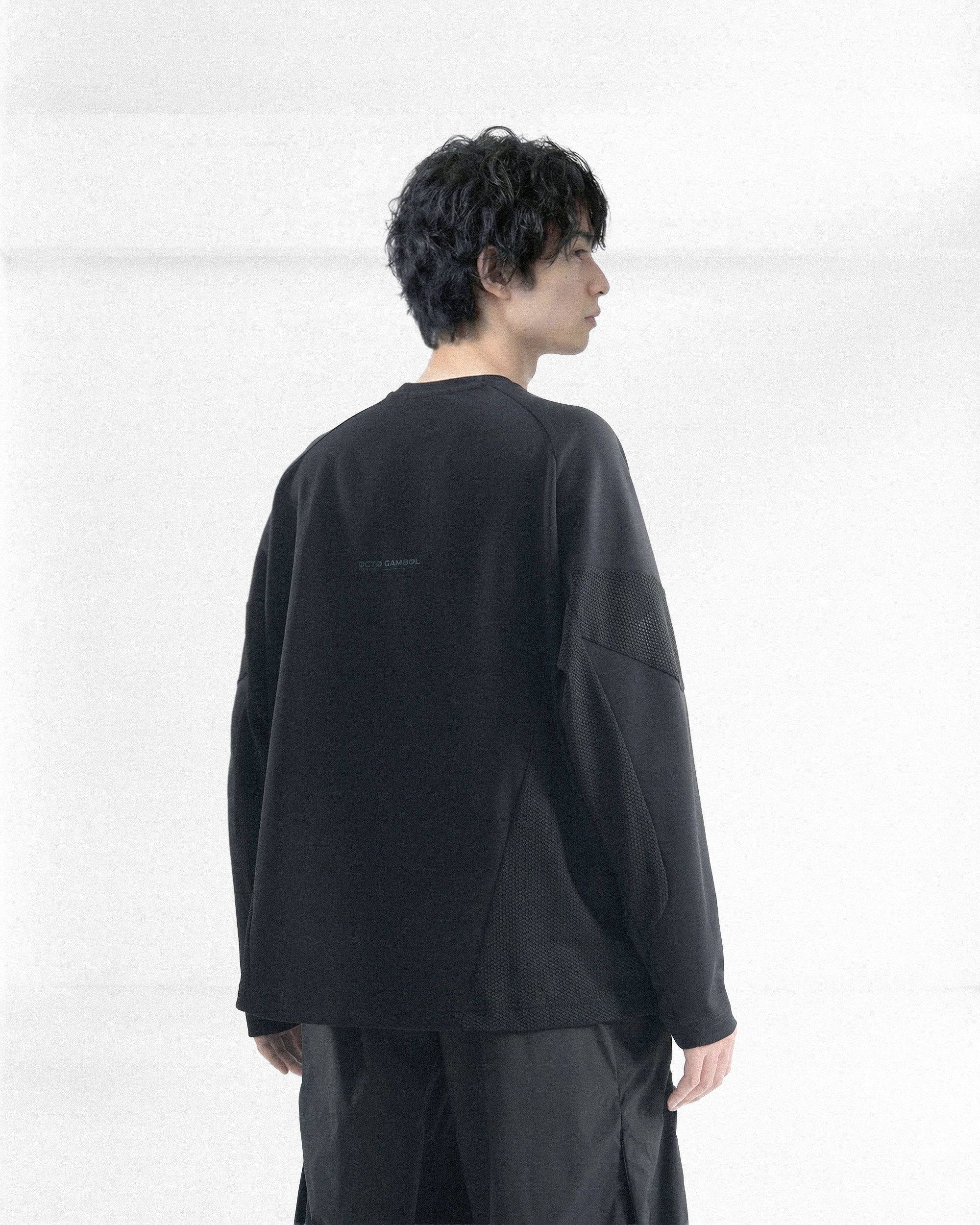S26-PRE-T1 / Flow Mesh Tee (Black)