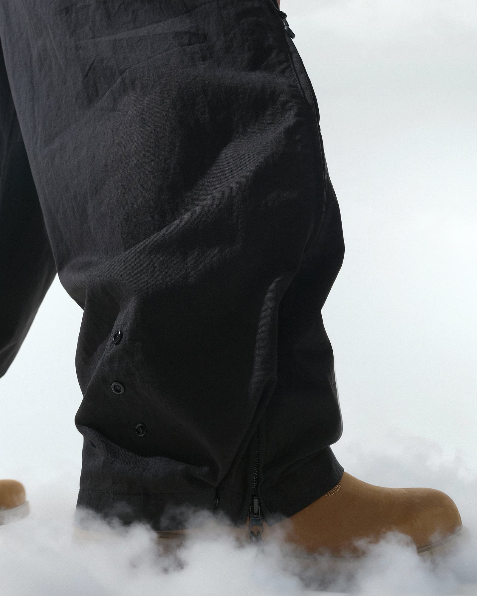 A25-PRE-P1 / Vertical Adapt Pants (Black)