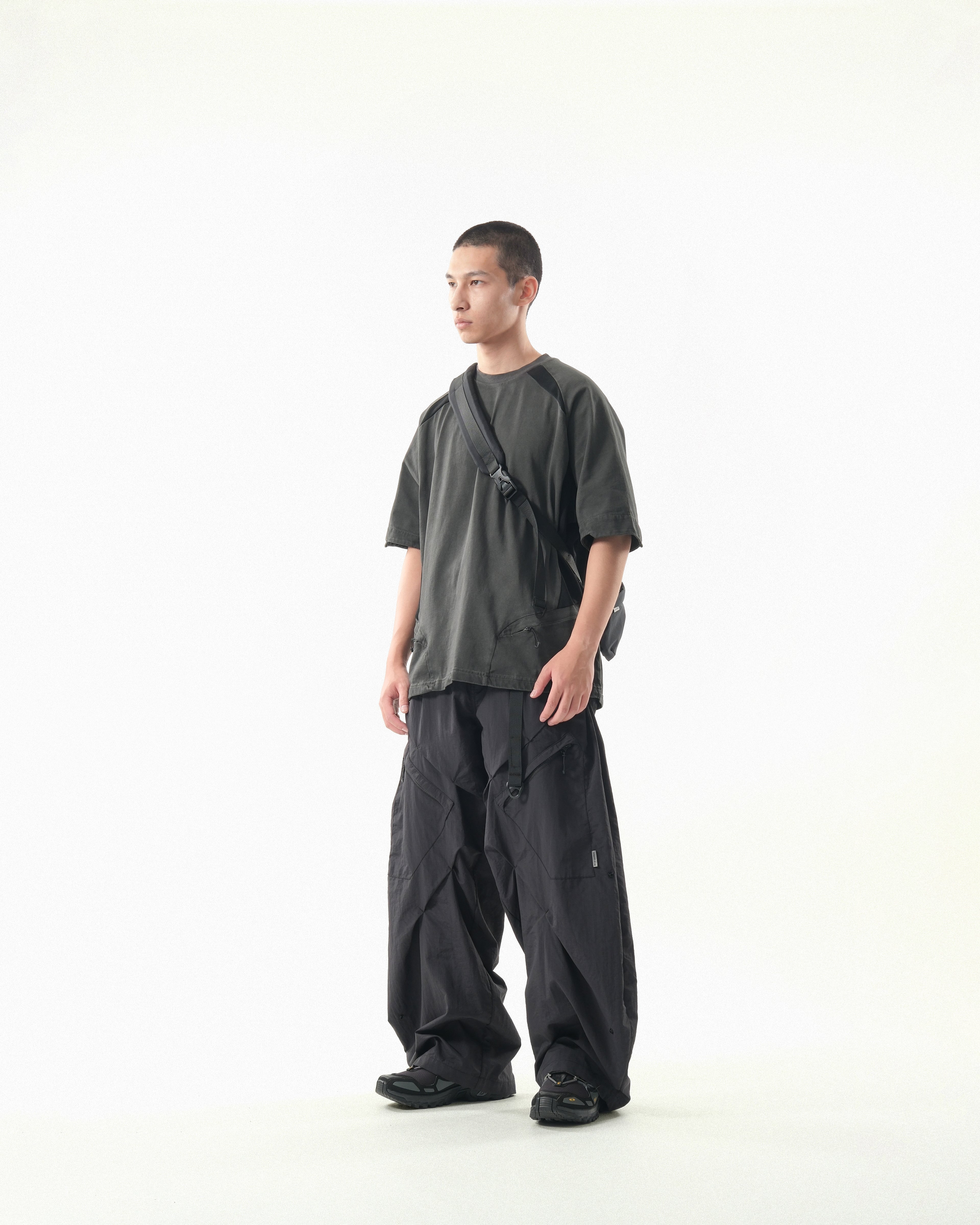 S26-S1-B / Visor Utility Bag (Black)