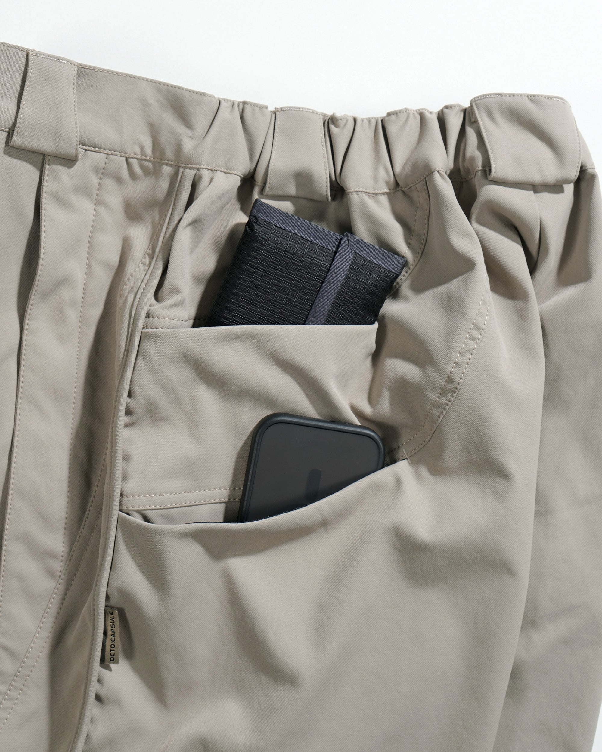 S26-C1-S / Discrete Signal Shorts (Khaki-Grey)