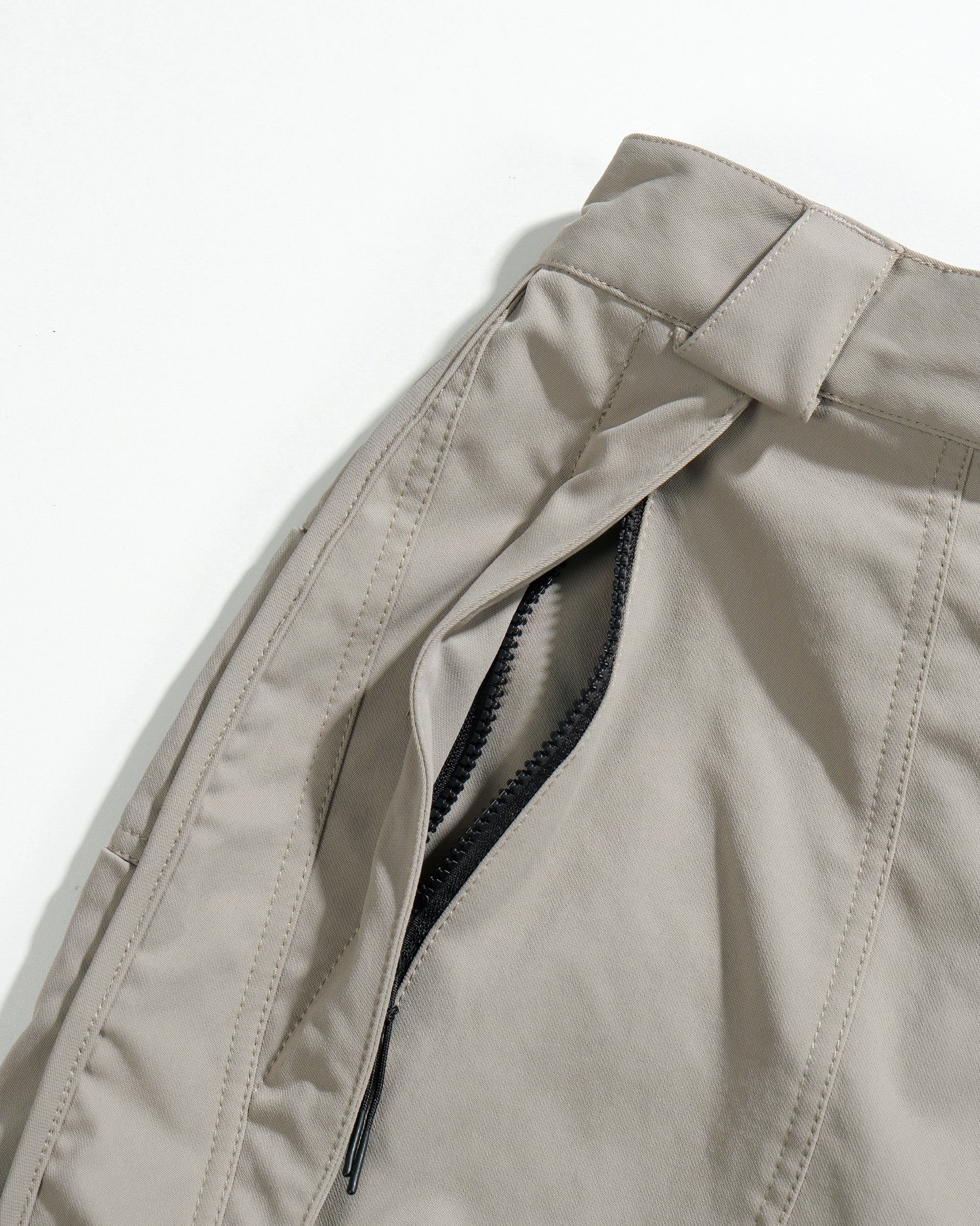 S26-C1-S / Discrete Signal Shorts (Khaki-Grey)