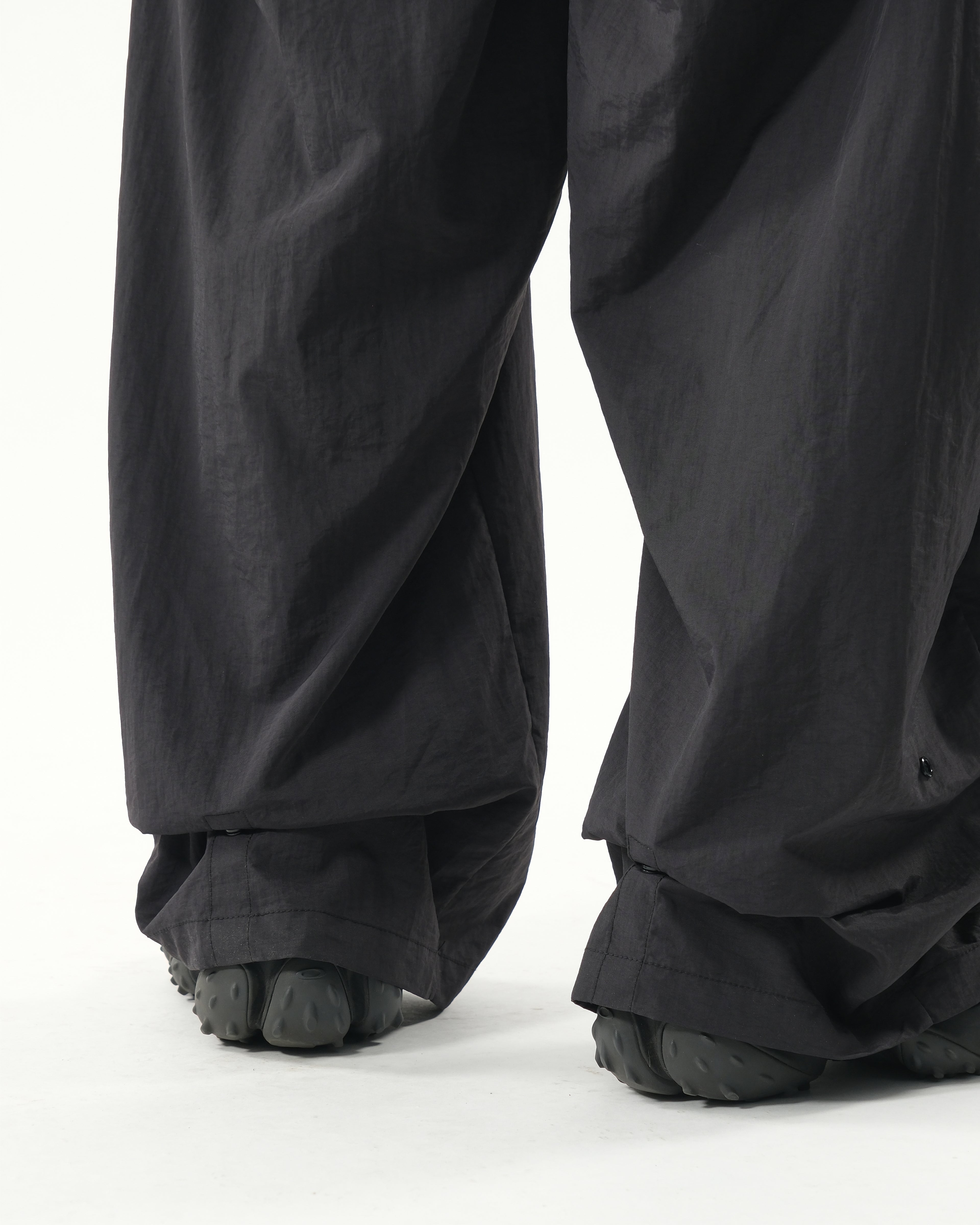 S26-S1-P / Visor Structure Pants (Black)
