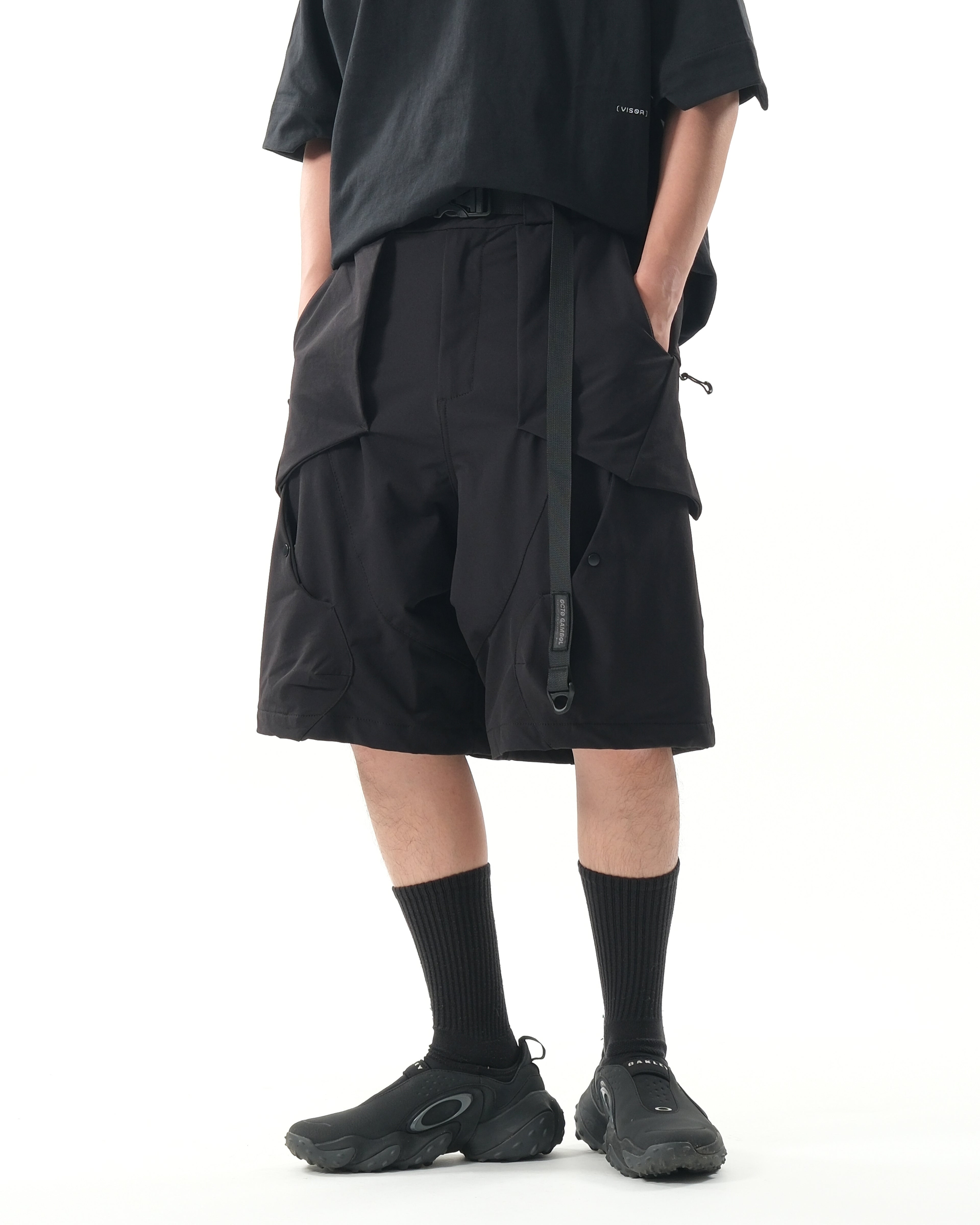 S26-S1-S / Visor Layer Shorts (Black)