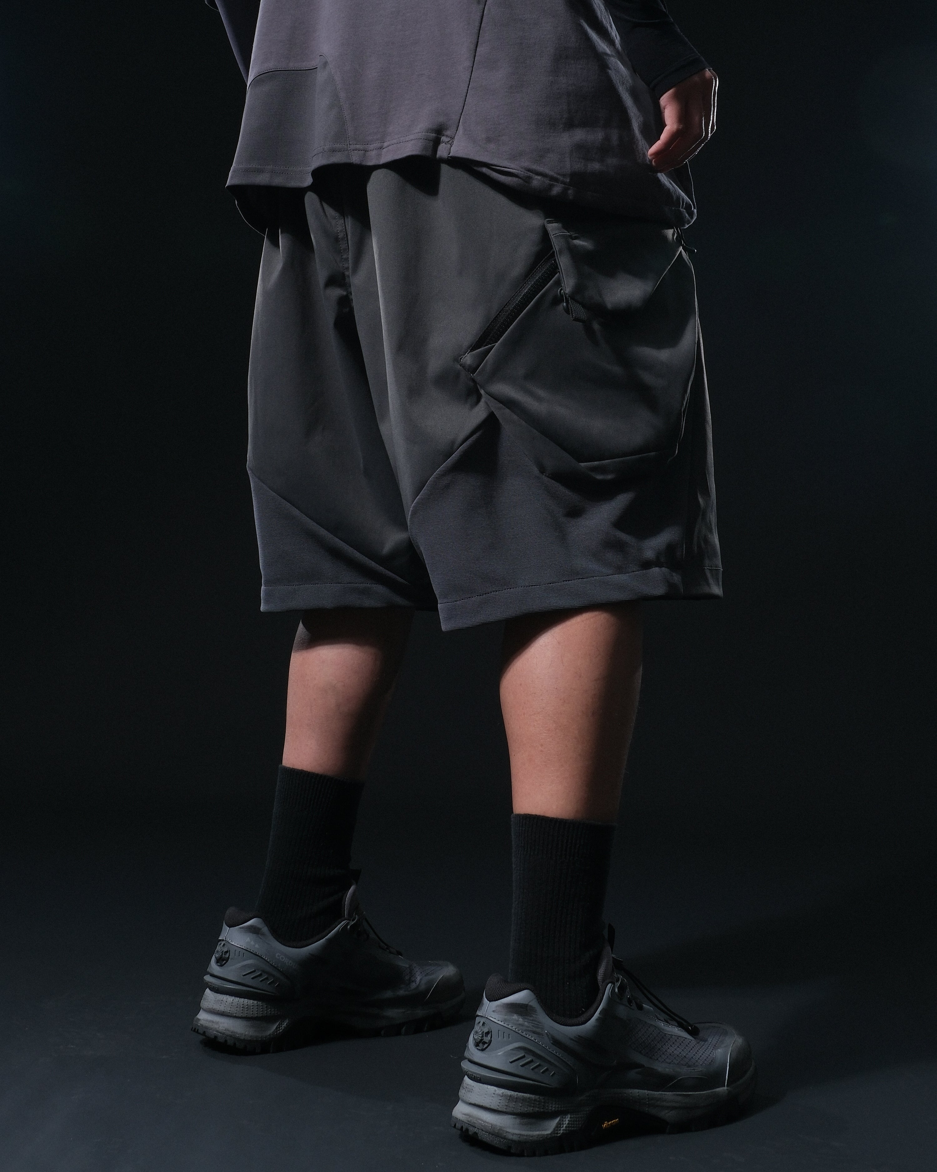 S1/ S25-S-01 Visor Layers Shorts (Grey)