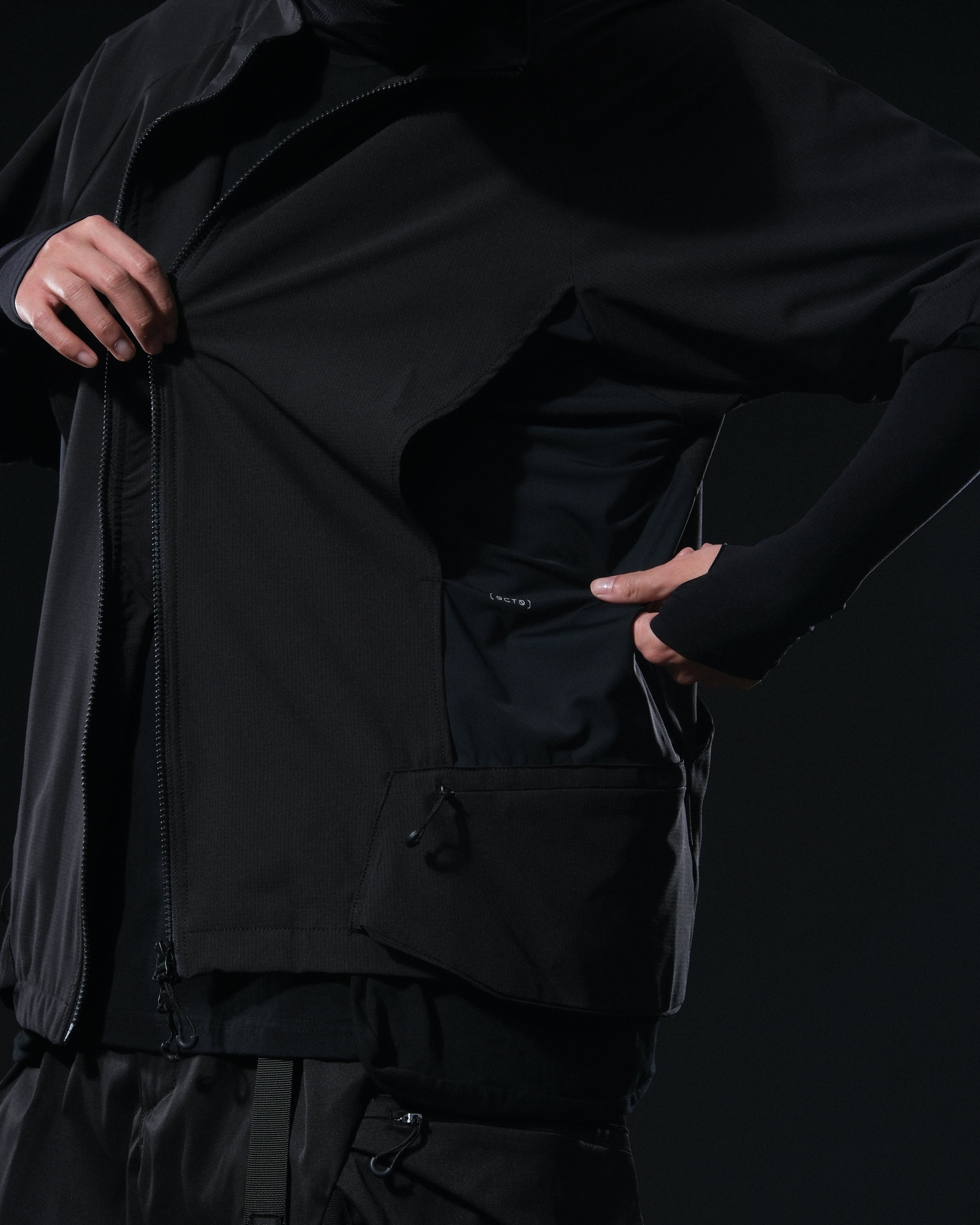 S1/ S25-O-01 Tornado Outer (Black)