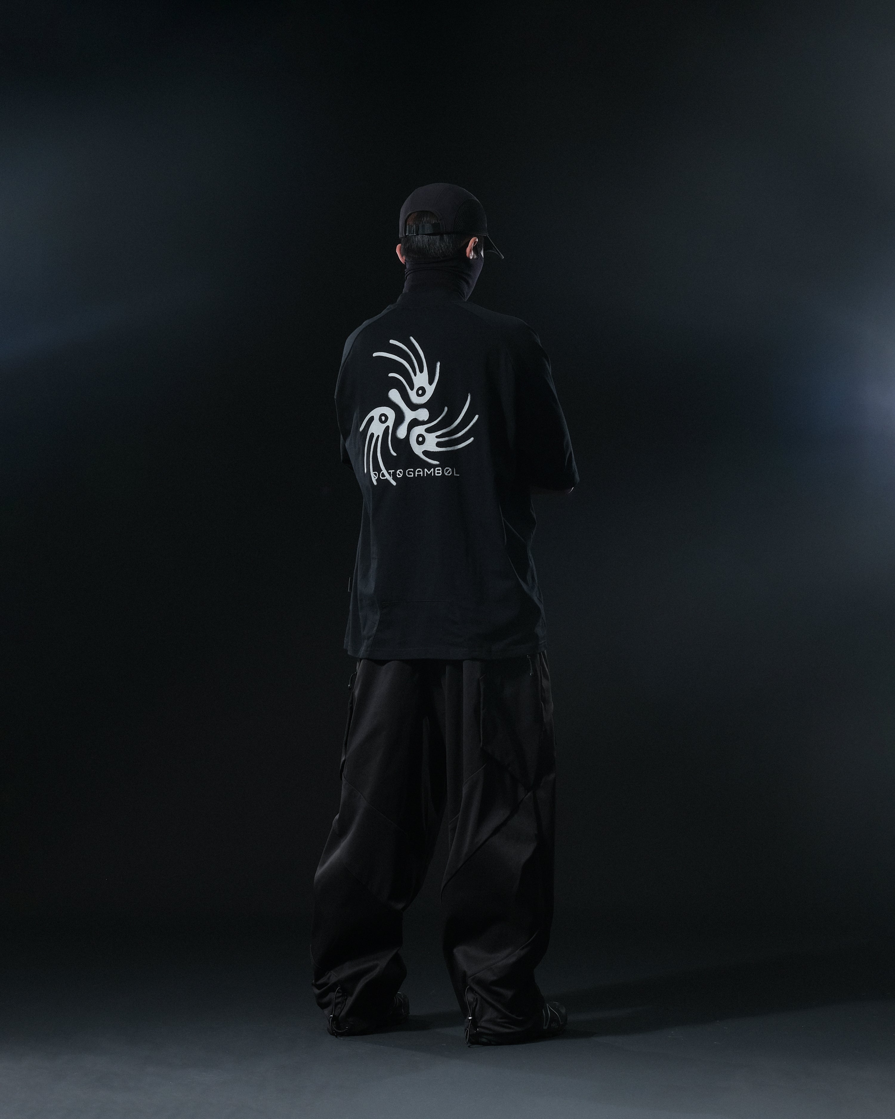 S1/ S25-T-02 Rotate T-shirt (Black)