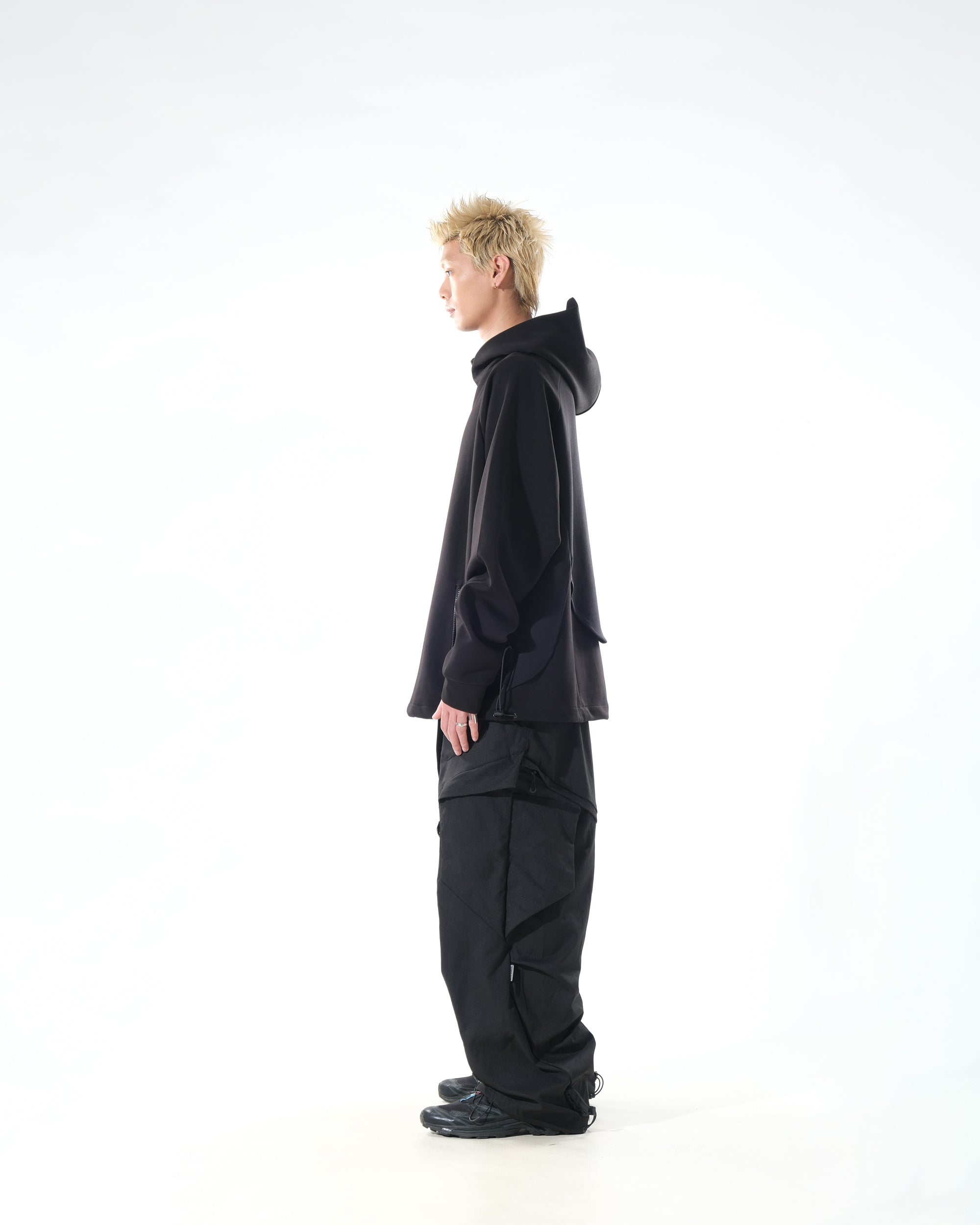 A25-H-02 From-driven Hoodie (Black)