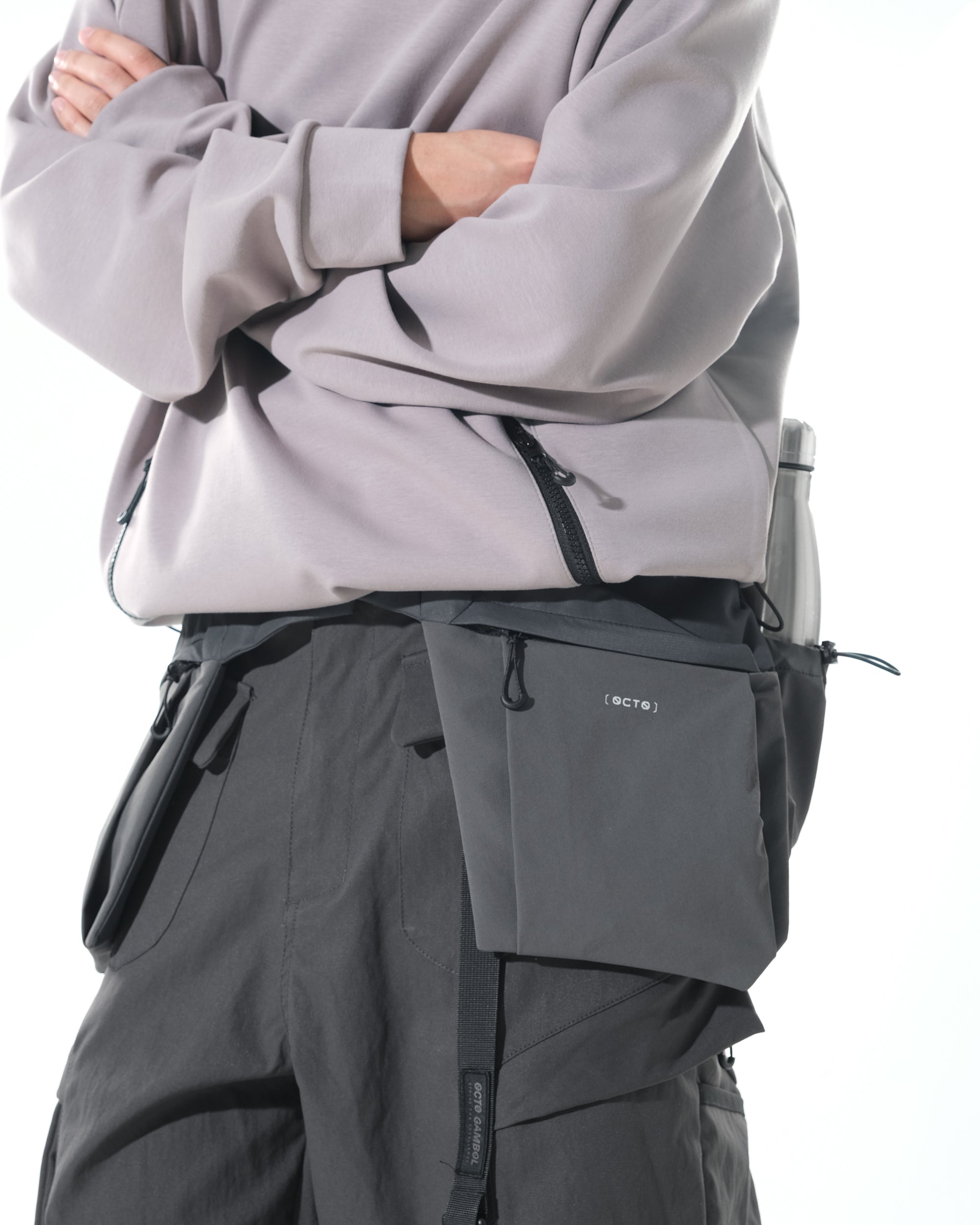 A25-B-02 Mighty Form Bag (Grey)