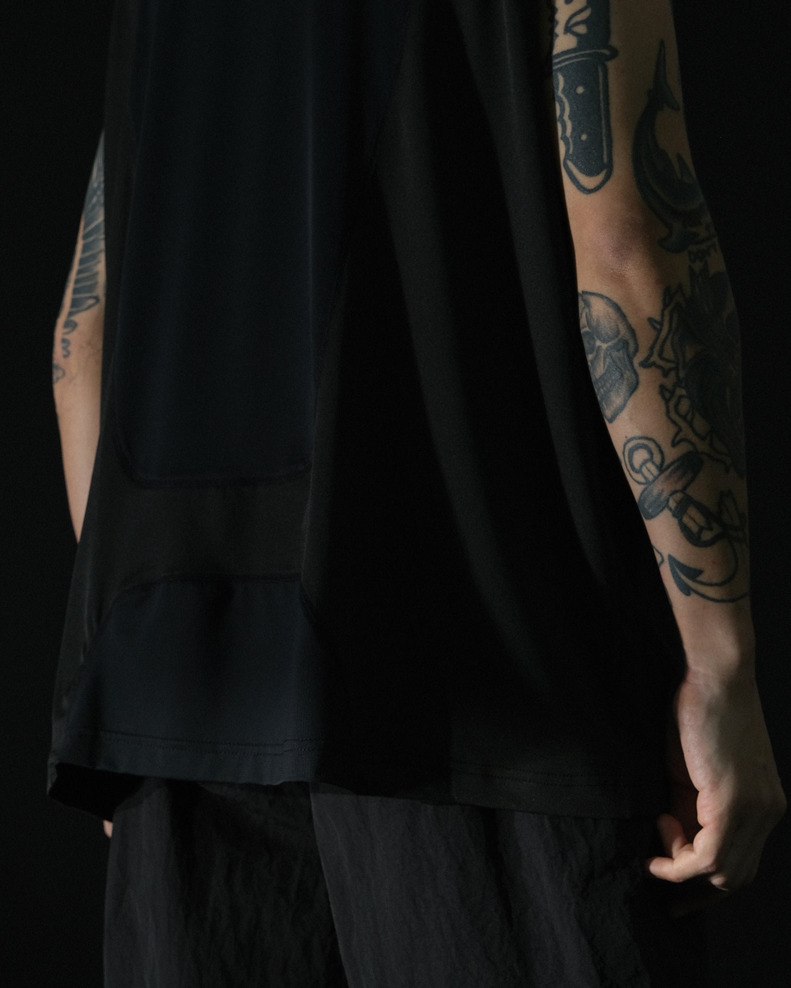 S2/ S25-V-01 Breathable Vest (Black)