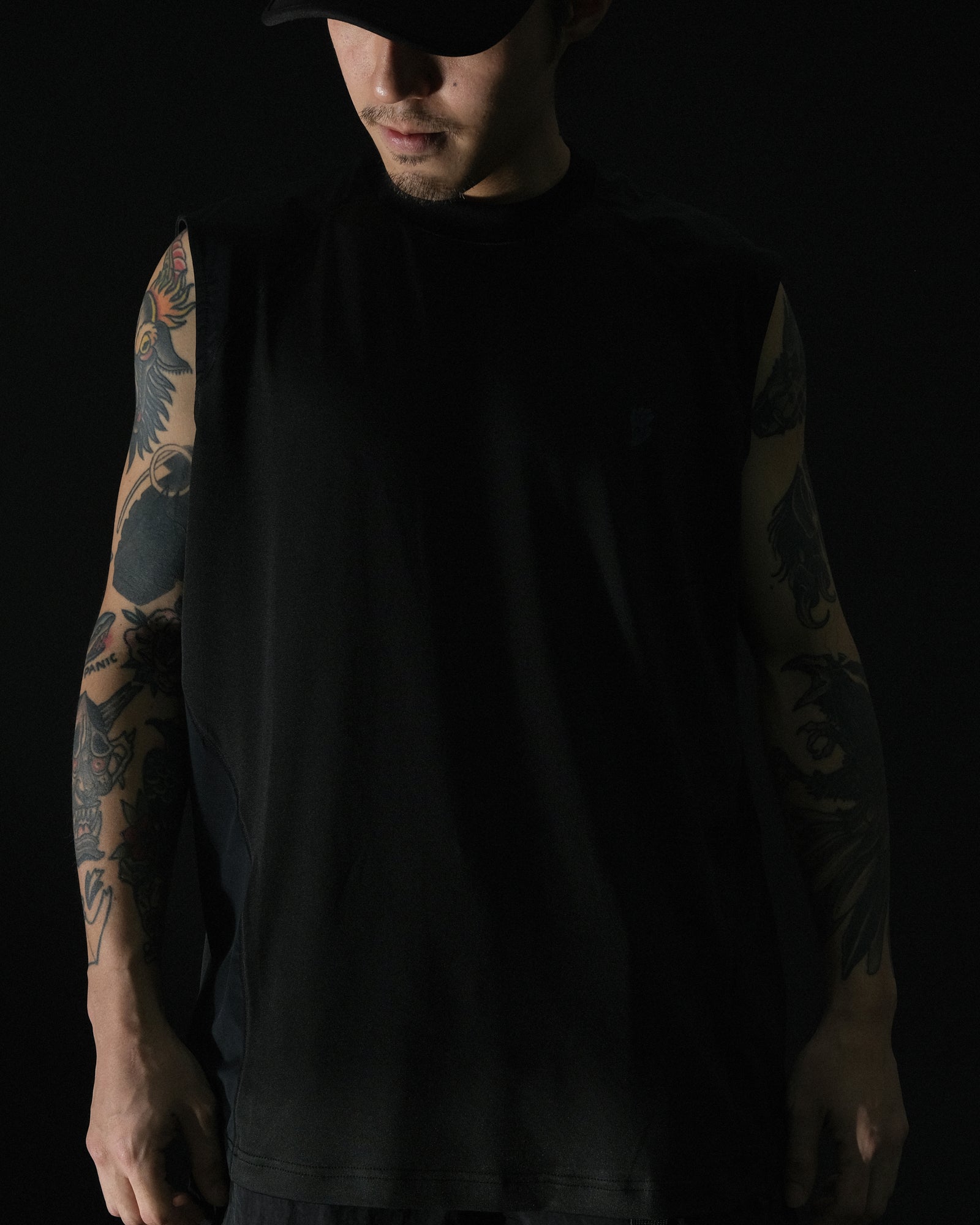 S2/ S25-V-01 Breathable Vest (Black)