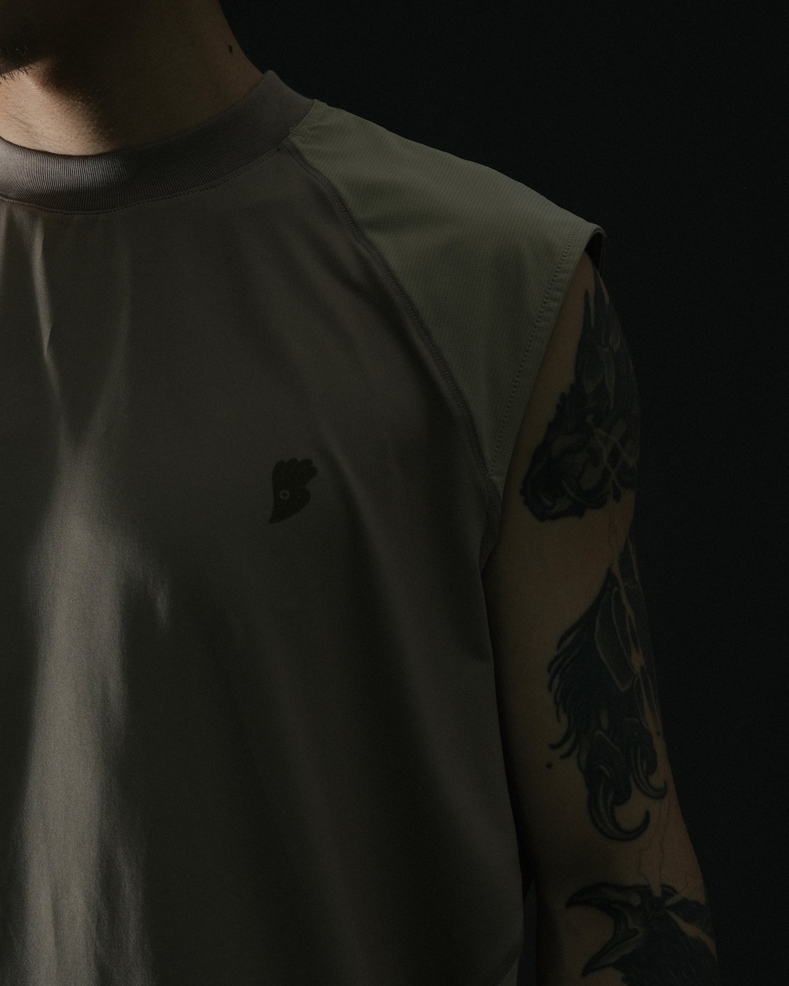 S2/ S25-V-01 Breathable Vest (Brown)