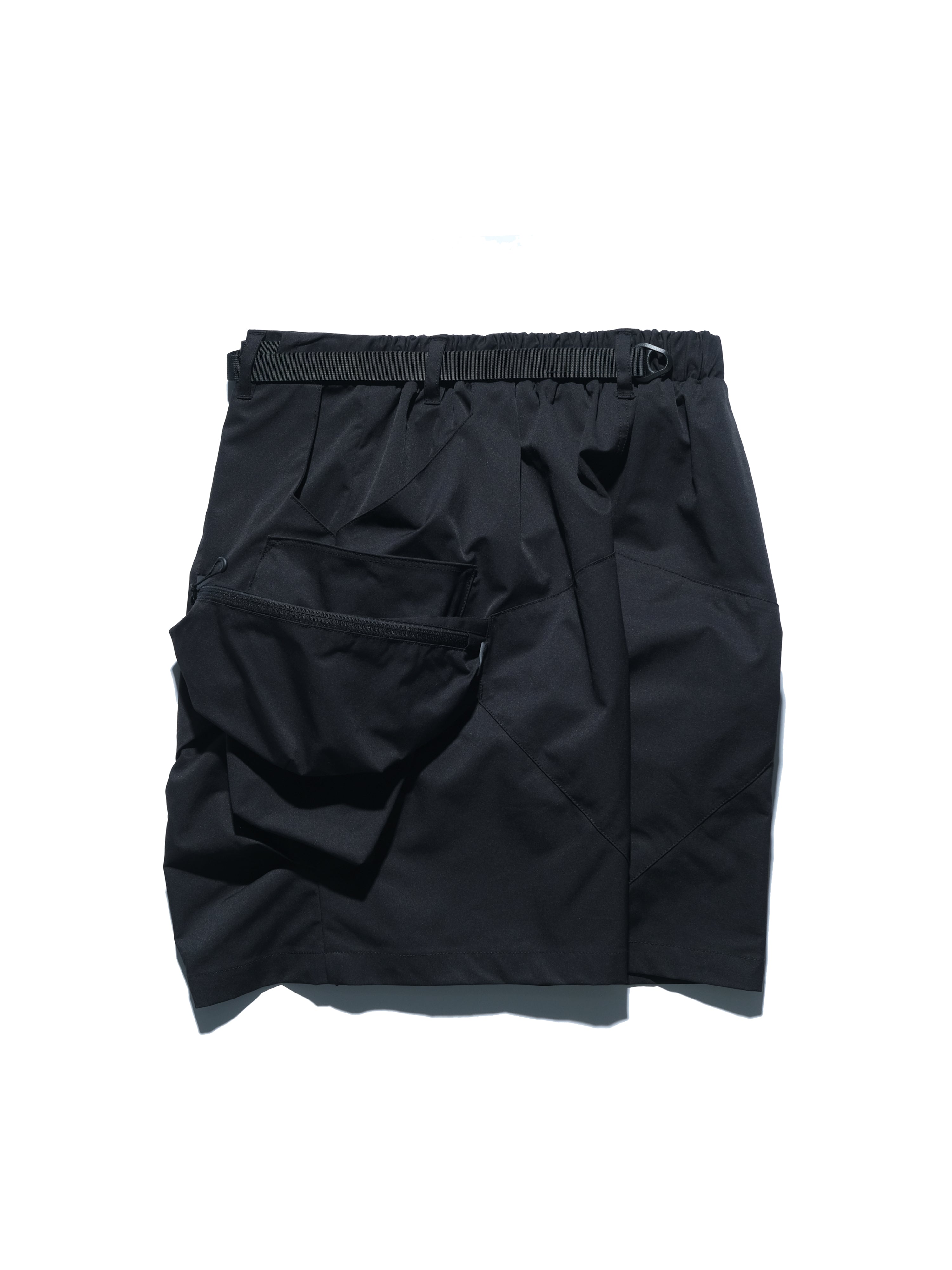SS23 / 11 —  S23-068 Hollow Pocket Shorts (Black)