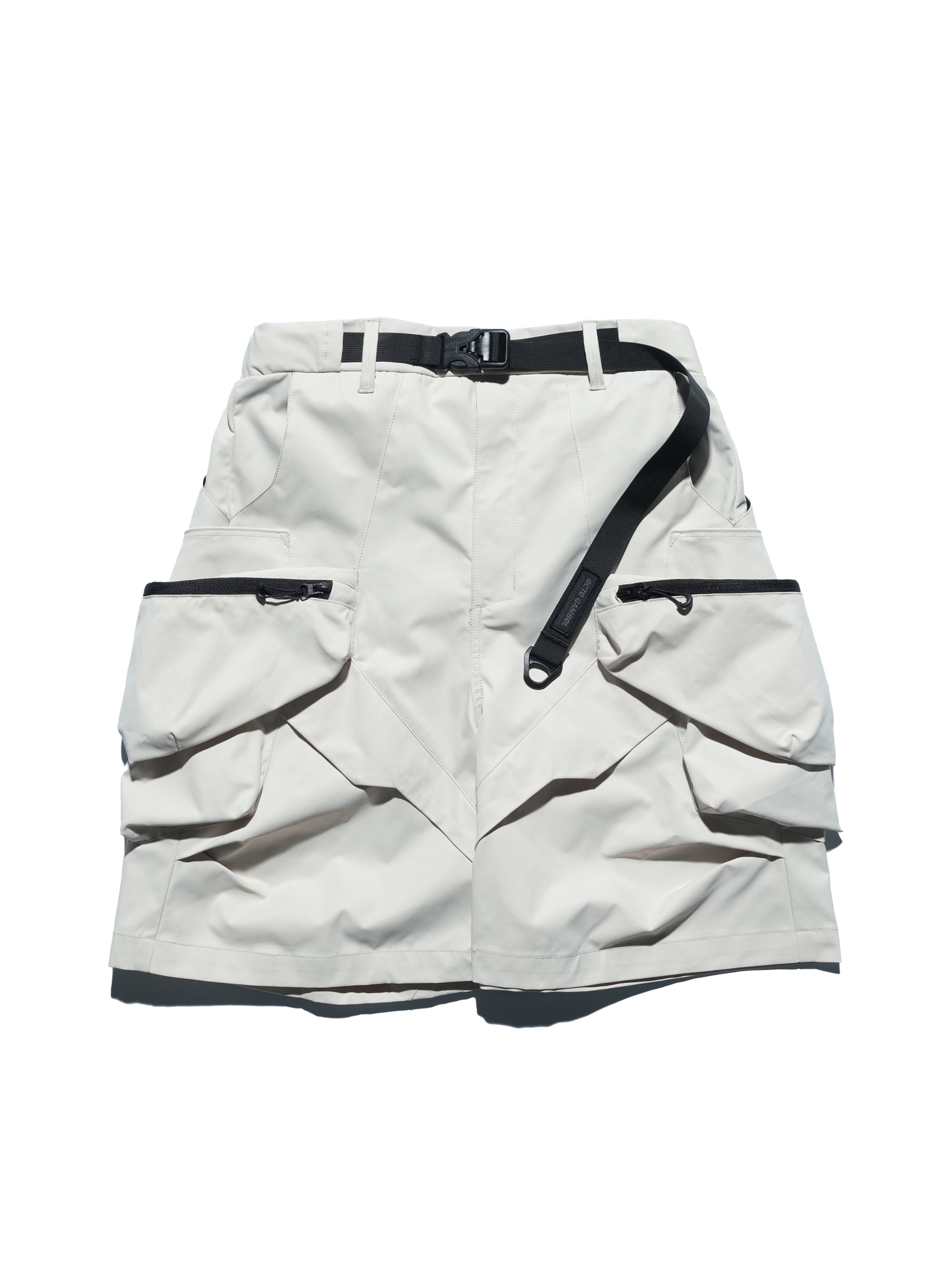 SS23 / 11 —  S23-068 Hollow Pocket Shorts (Ivory White)