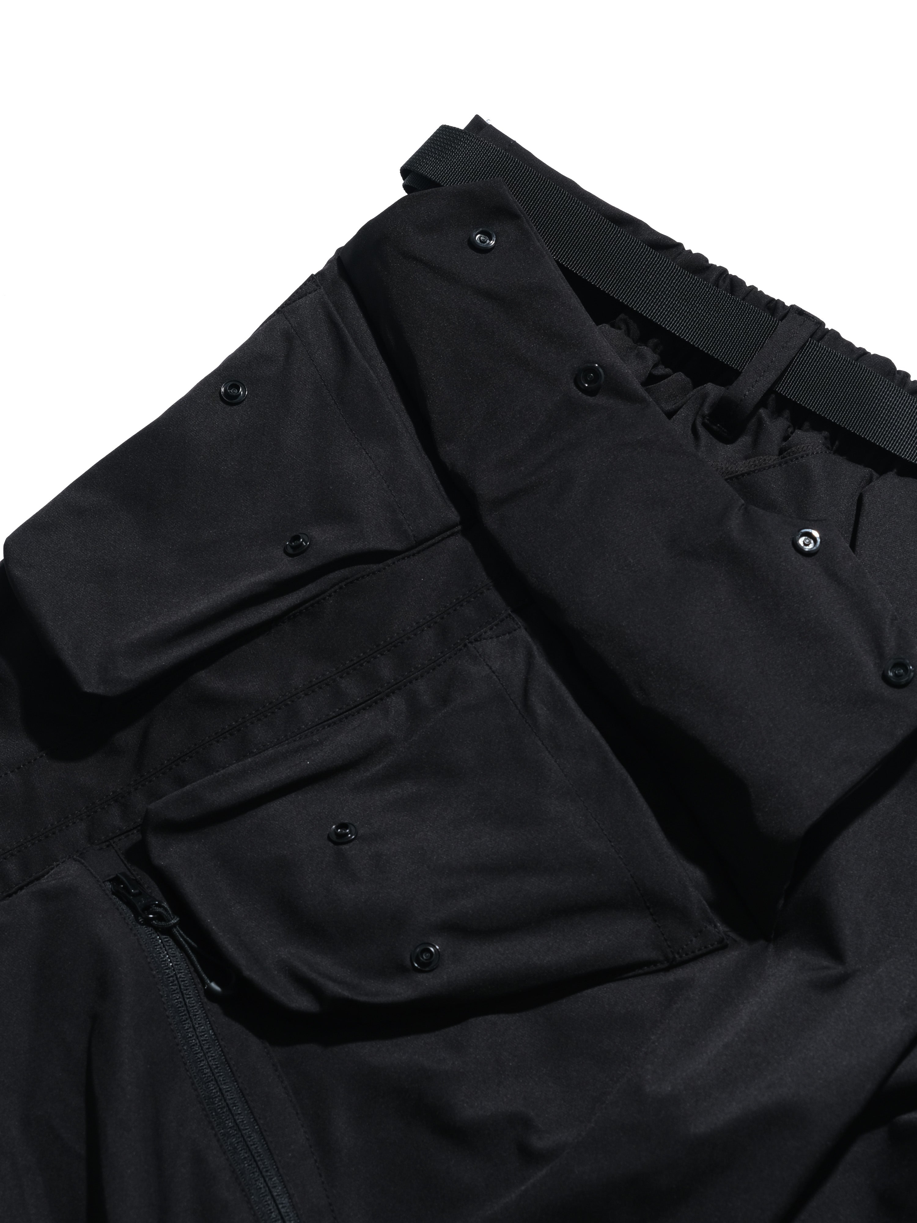SS23 / 14 —  S23-070 Penetrate Pocket Shorts  (Black)
