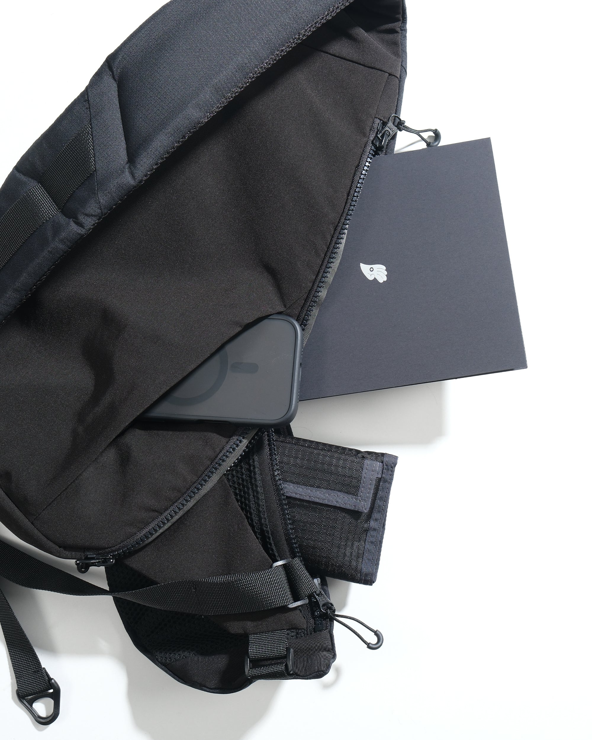 S26-S1-B / Visor Utility Bag (Black)