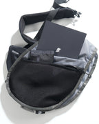 S26-S1-B / Visor Utility Bag (Black)
