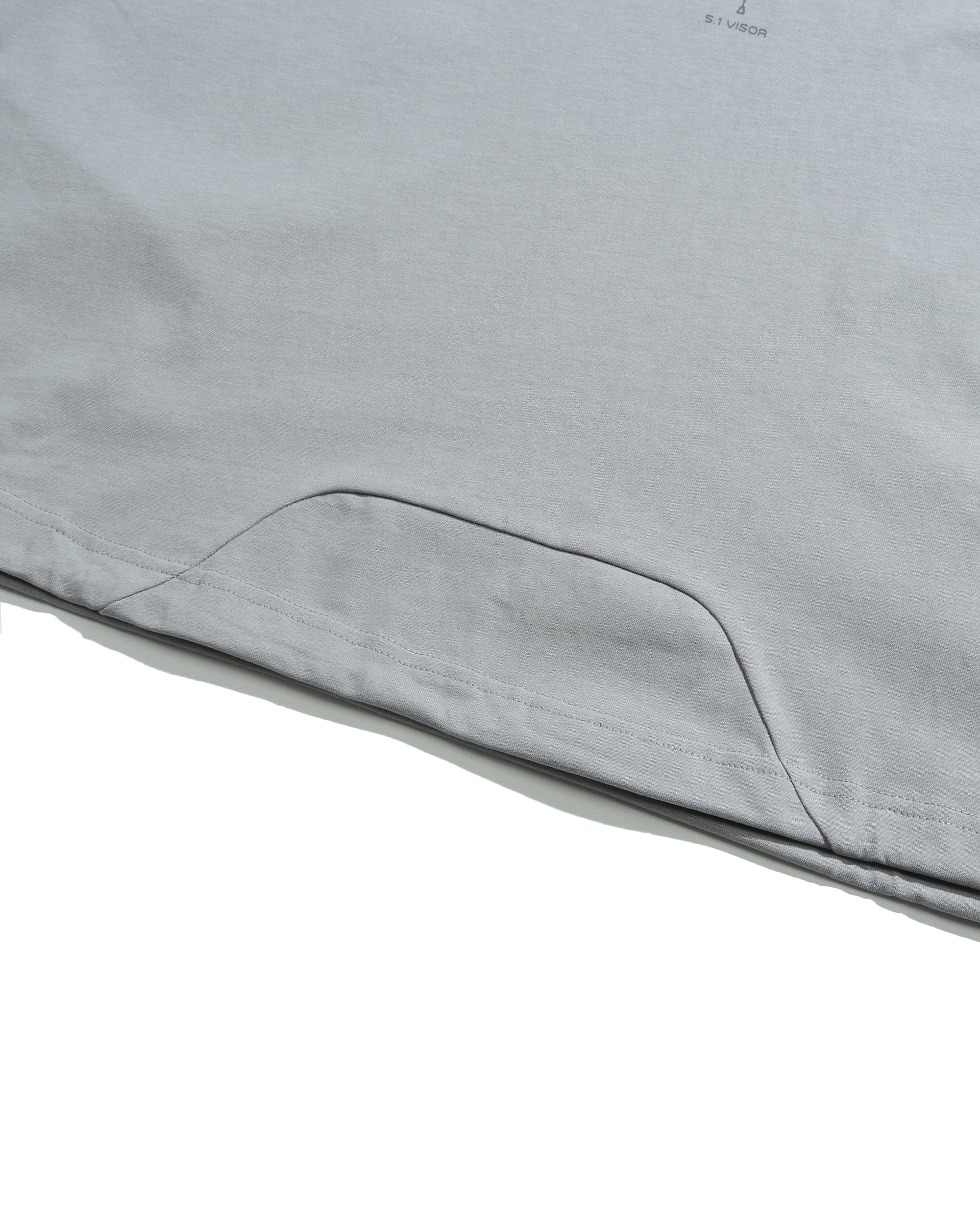 S26-S1-T2 / Visor Print Tee (L-Grey)
