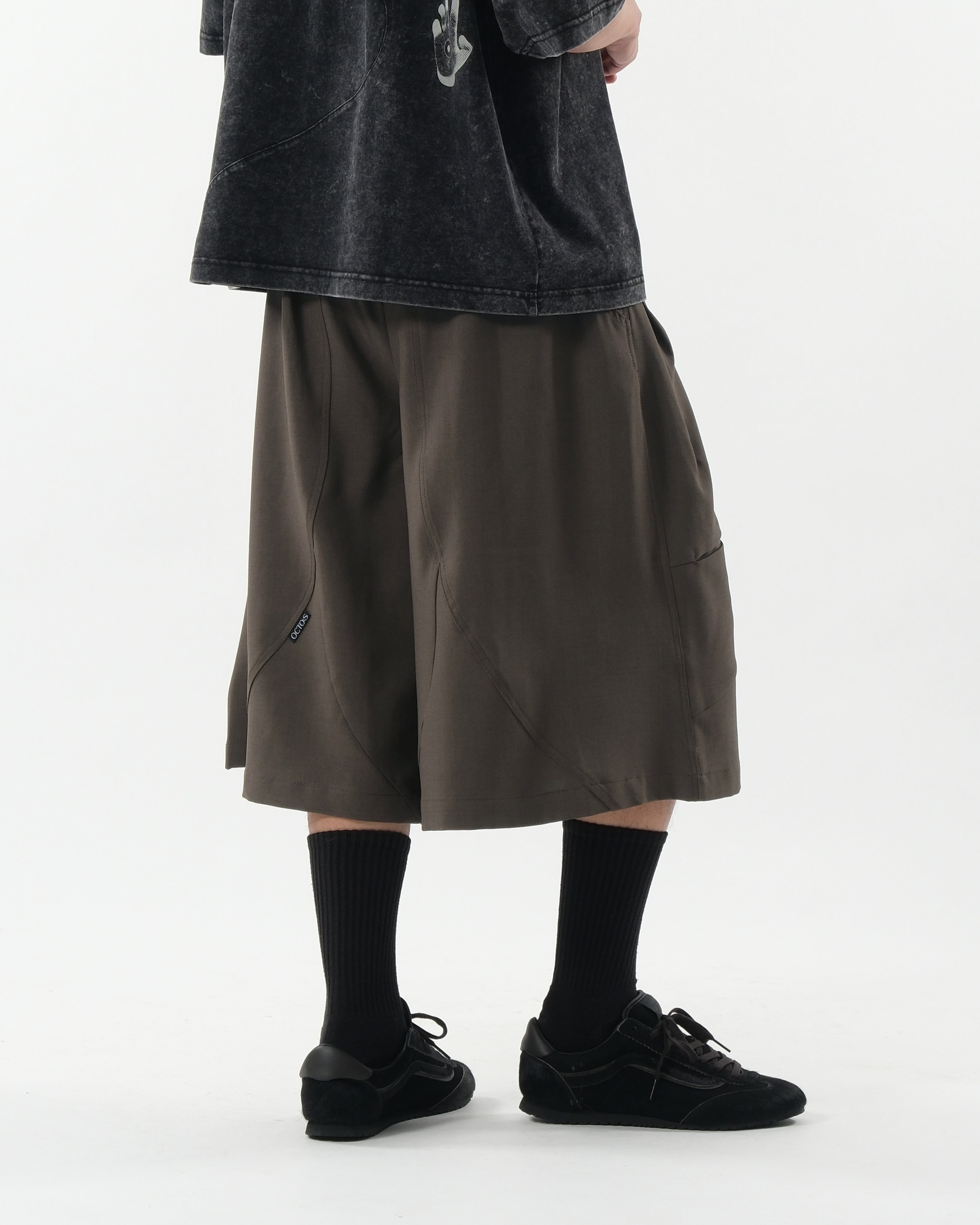 S26-SD1-S / Structured Wide Shorts (Brown)