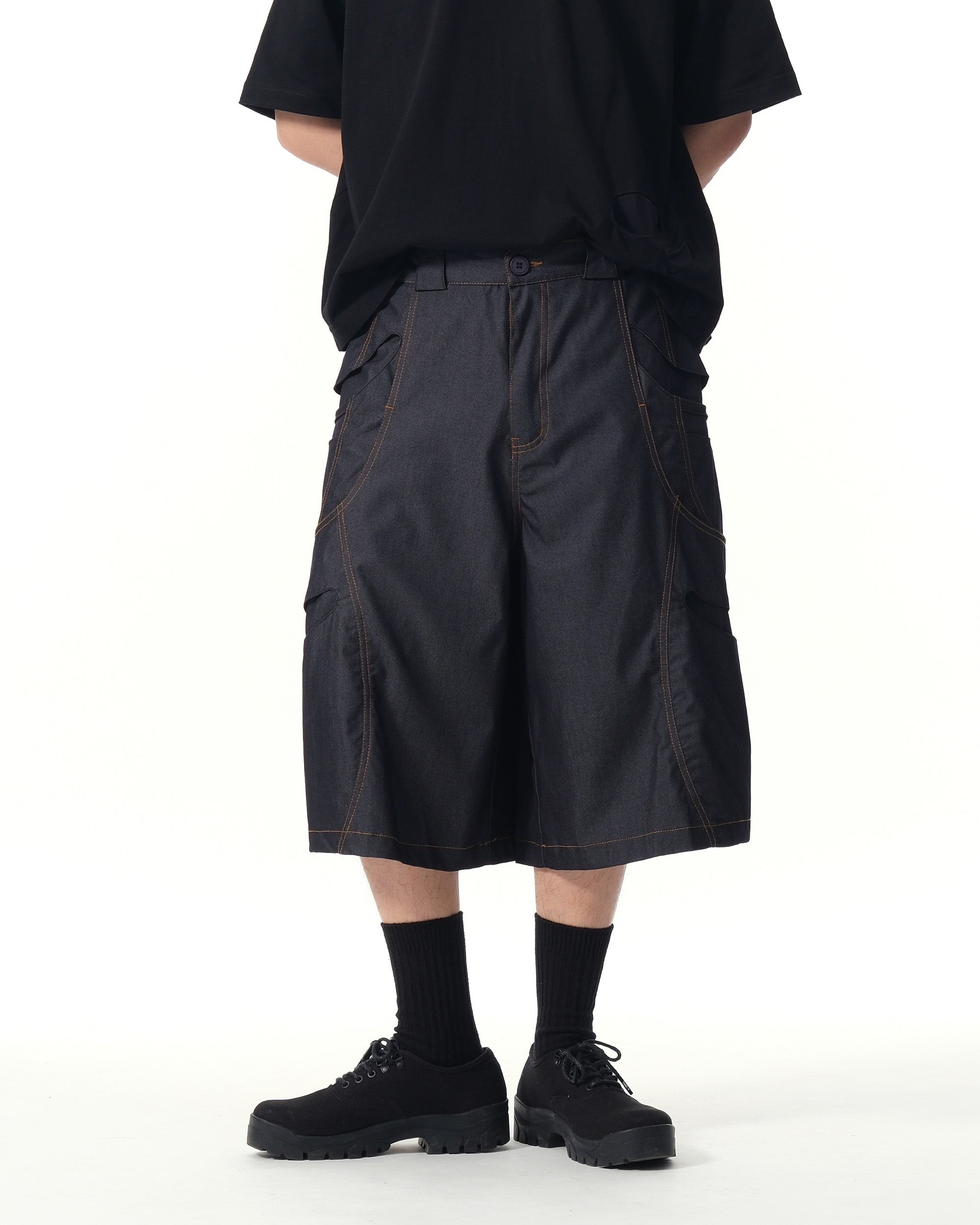 S26-C2-S / Offset Void Shorts (N-Black)