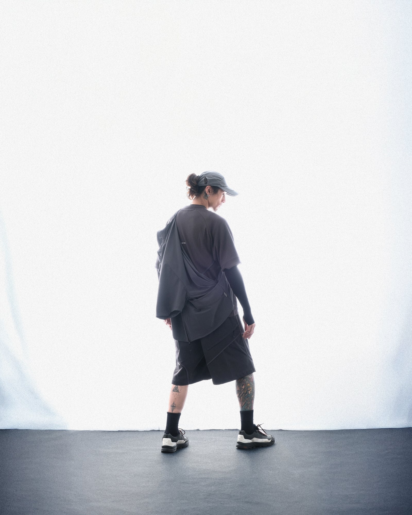 S3/ S25-O-02 Crossable Shirt (Grey)
