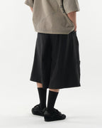 S26-SD1-S / Structured Wide Shorts (Black)