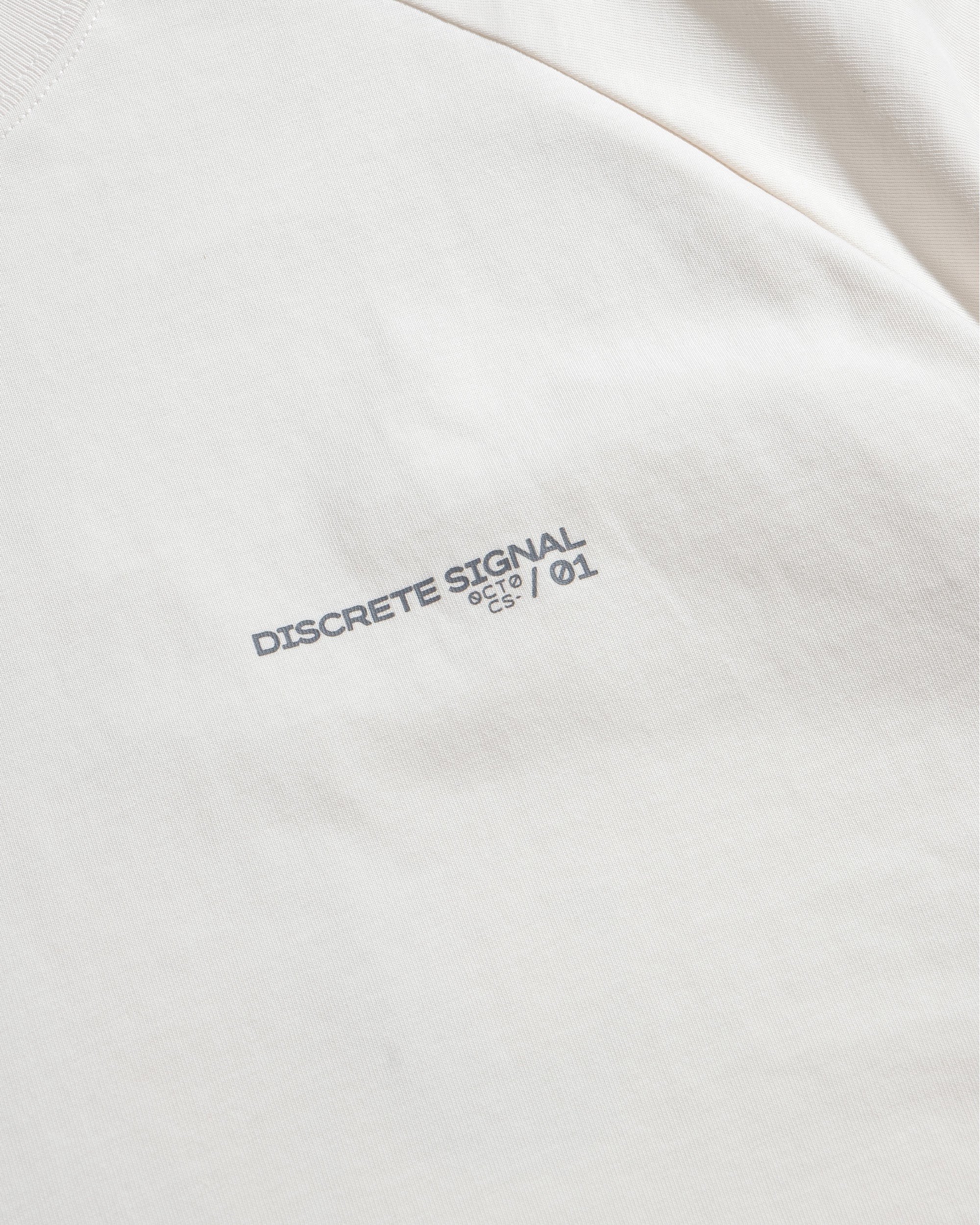 S26-C1-T1 / Discrete Signal Graphic Tee (White)