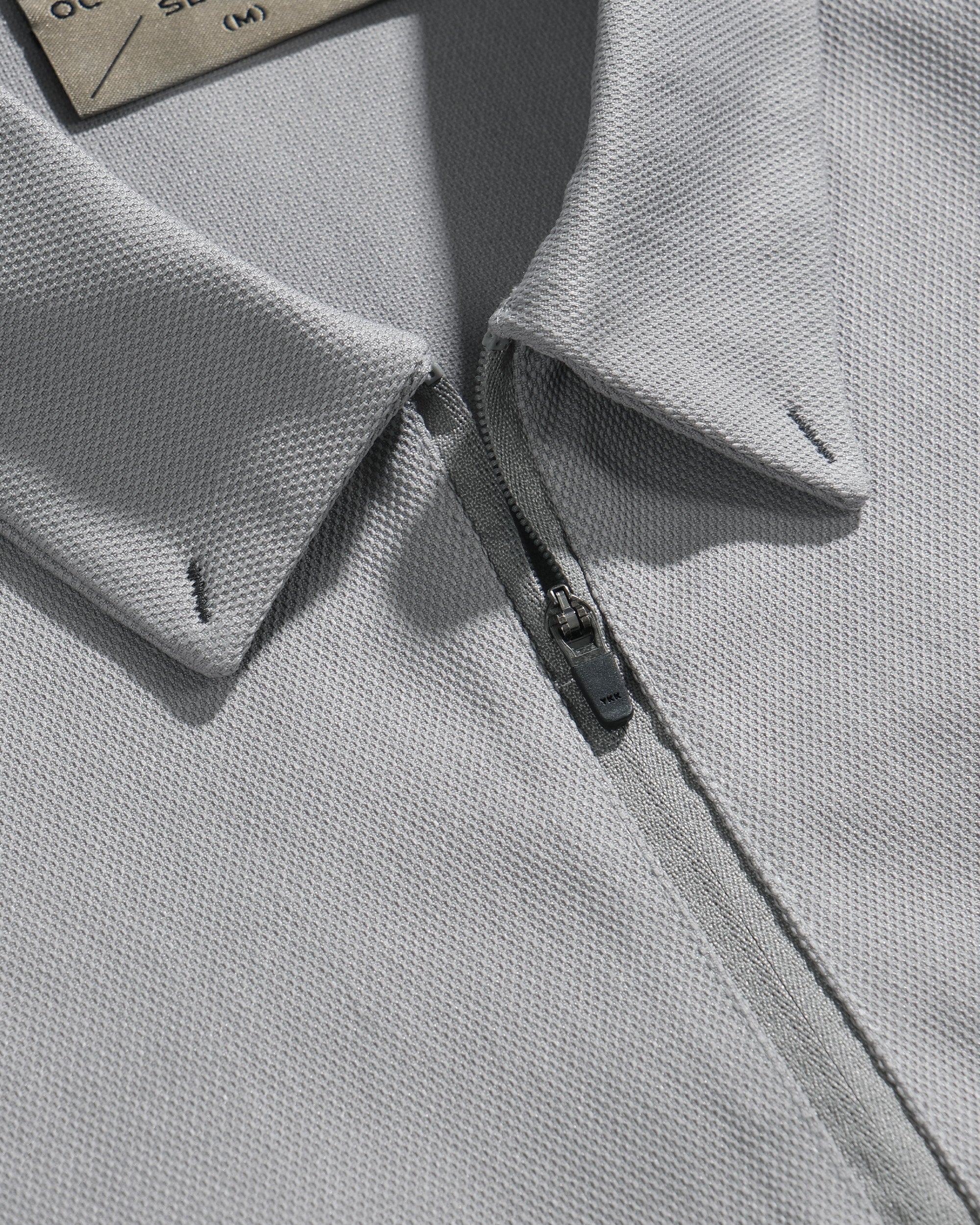 S26-C1-T2 / Discrete Signal Zip Polo (Grey)