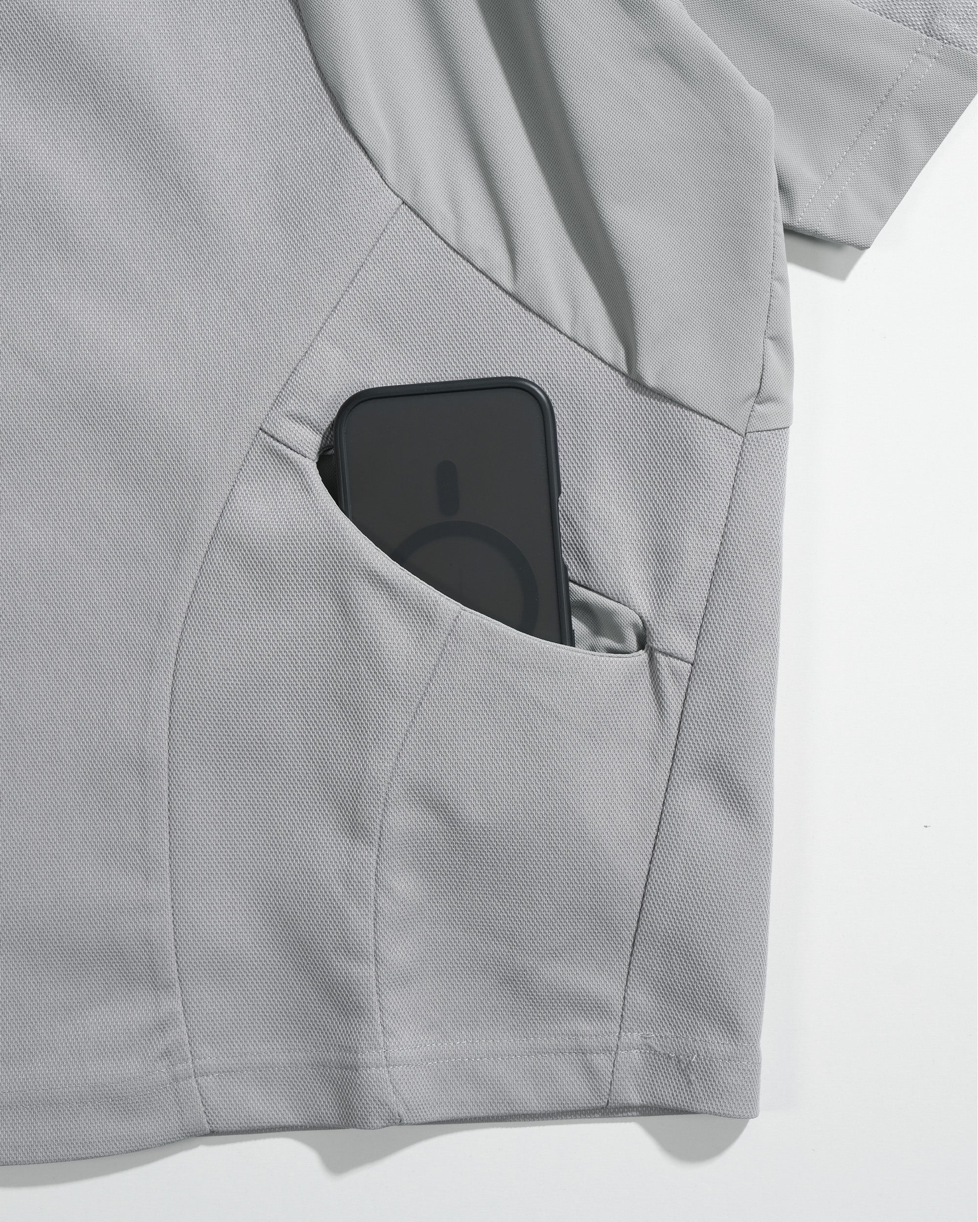 S26-C1-T2 / Discrete Signal Zip Polo (Grey)