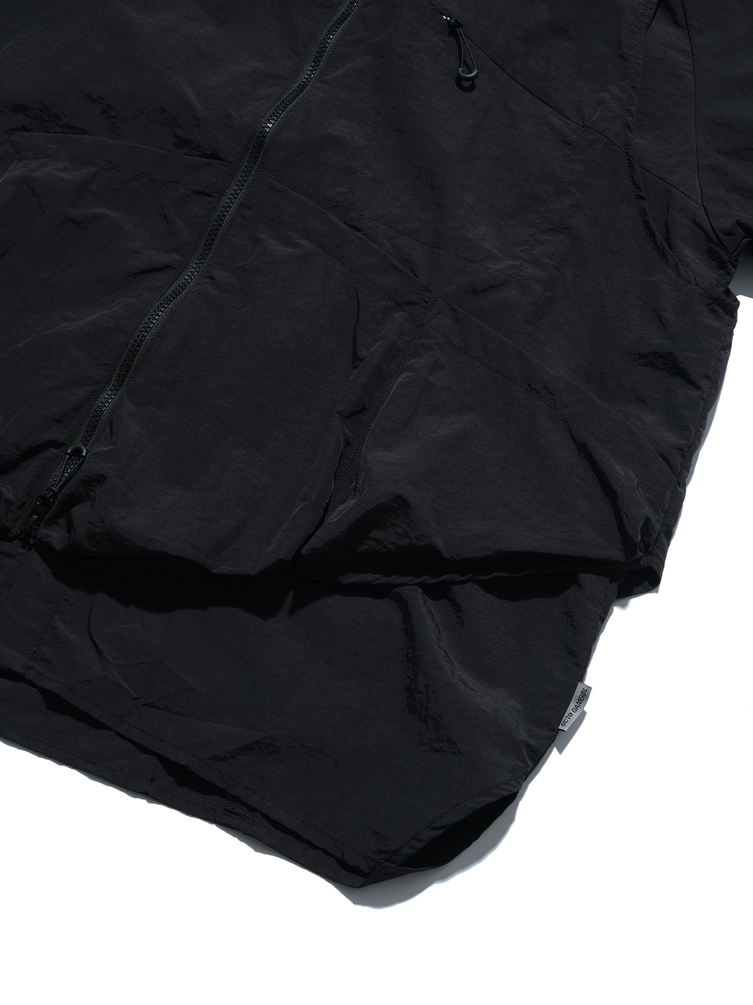 SS23 / 13 — T23-072 All-in-one Vest Shirt (Black)