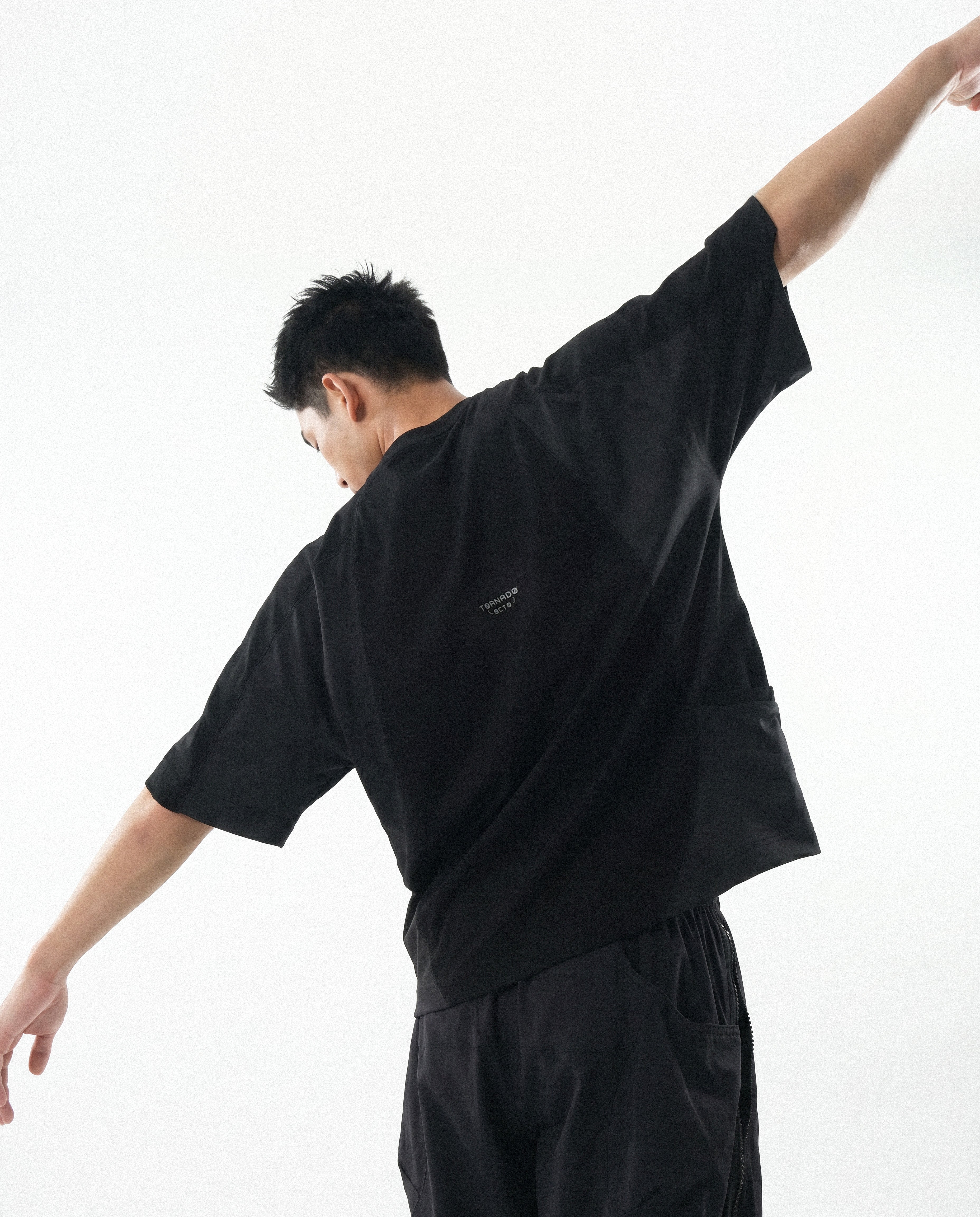 S26-S2-T / Tri-Flow T-shirt (Black)