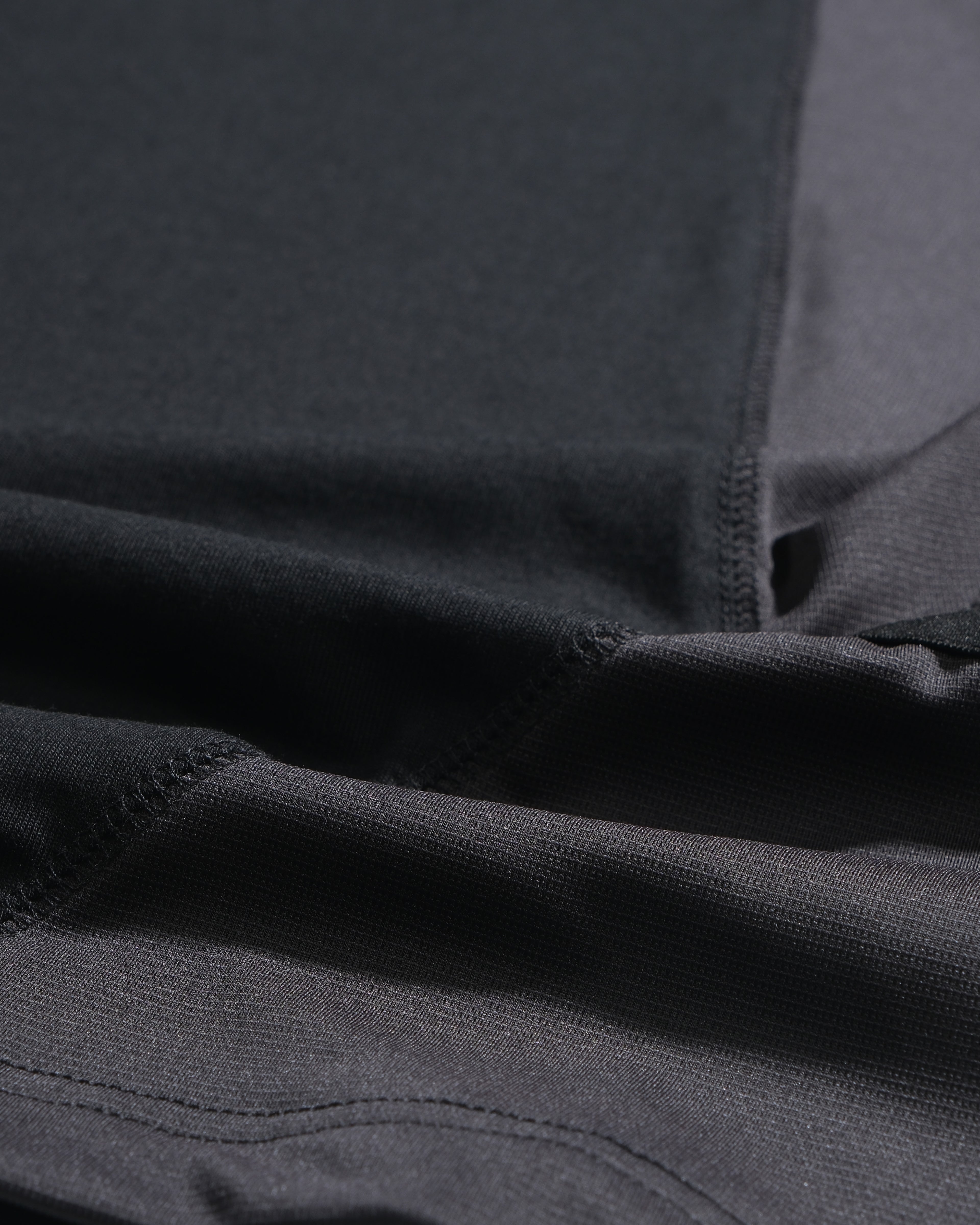 S26-S2-T / Tri-Flow T-shirt (Black)
