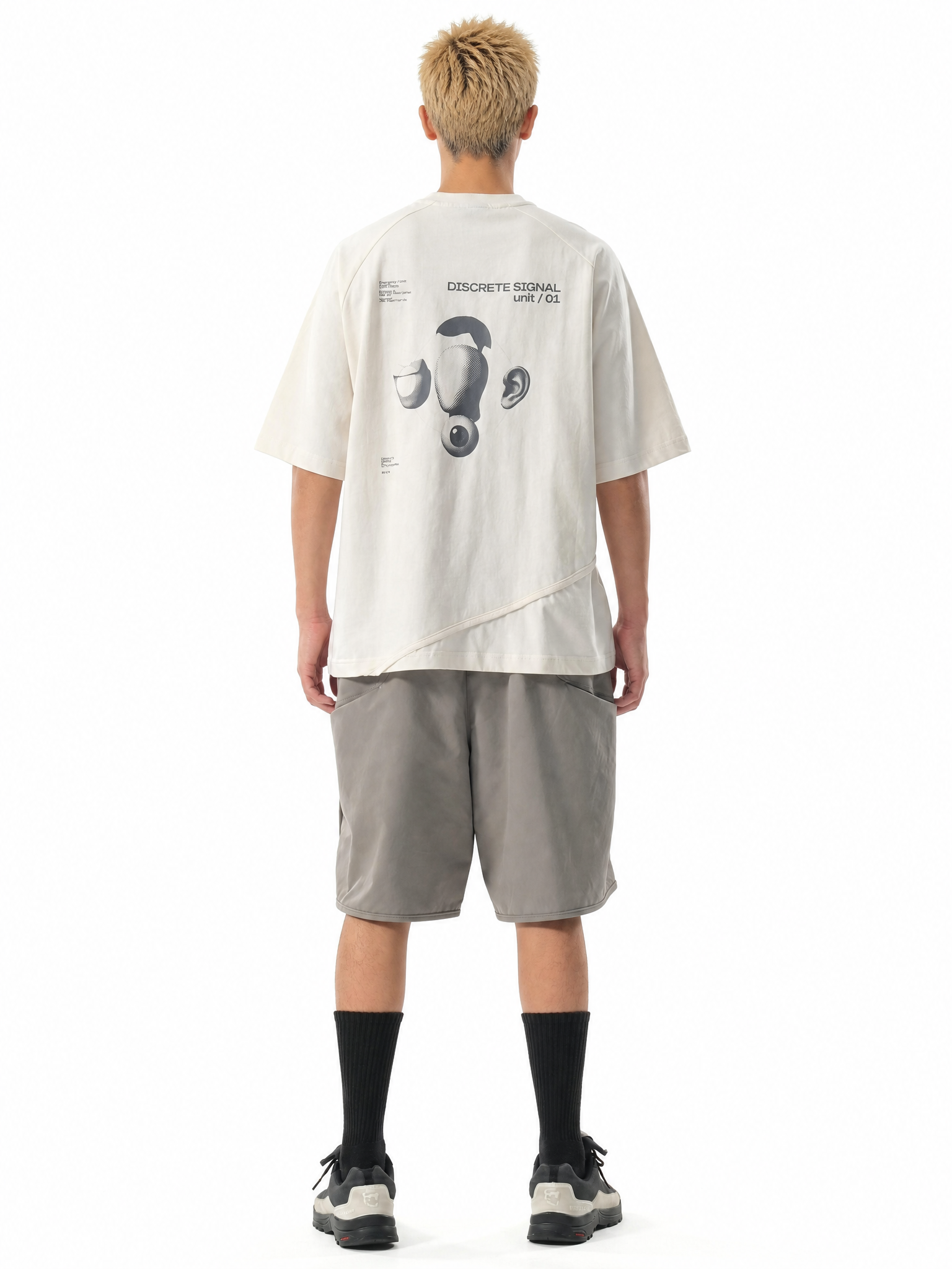 S26-C1-T1 / Discrete Signal Graphic Tee (White)