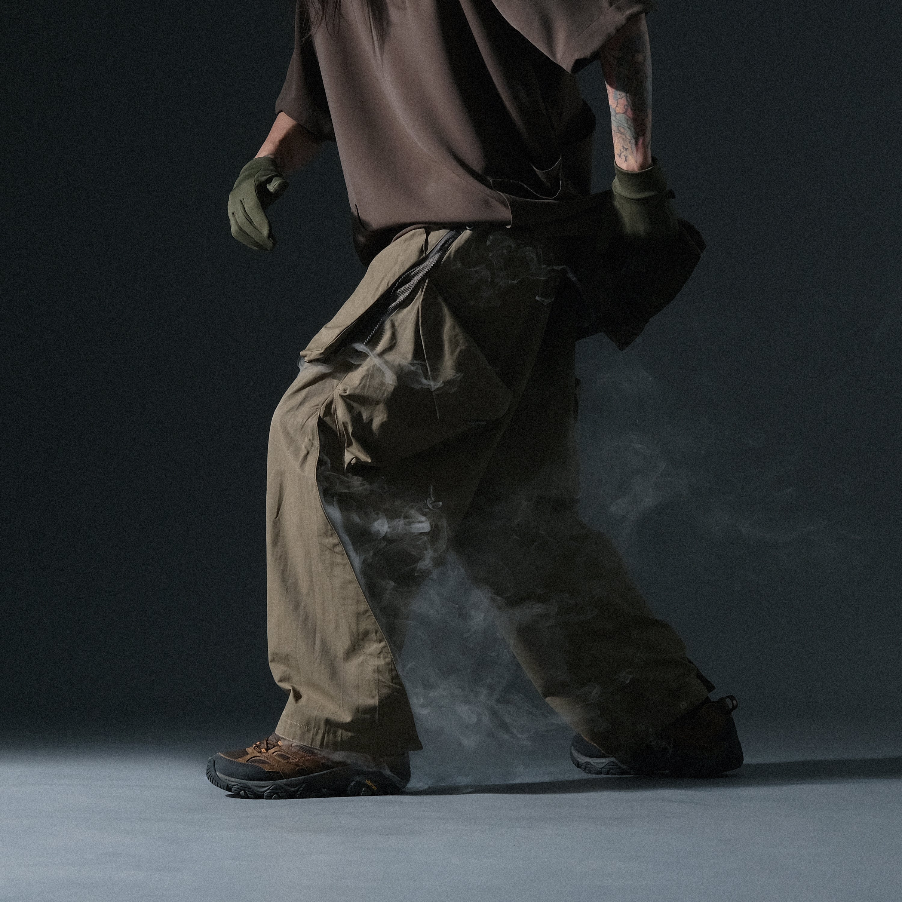 SS23 / 02 —  P23-126  Switchable Breathing Pants (Khaki)