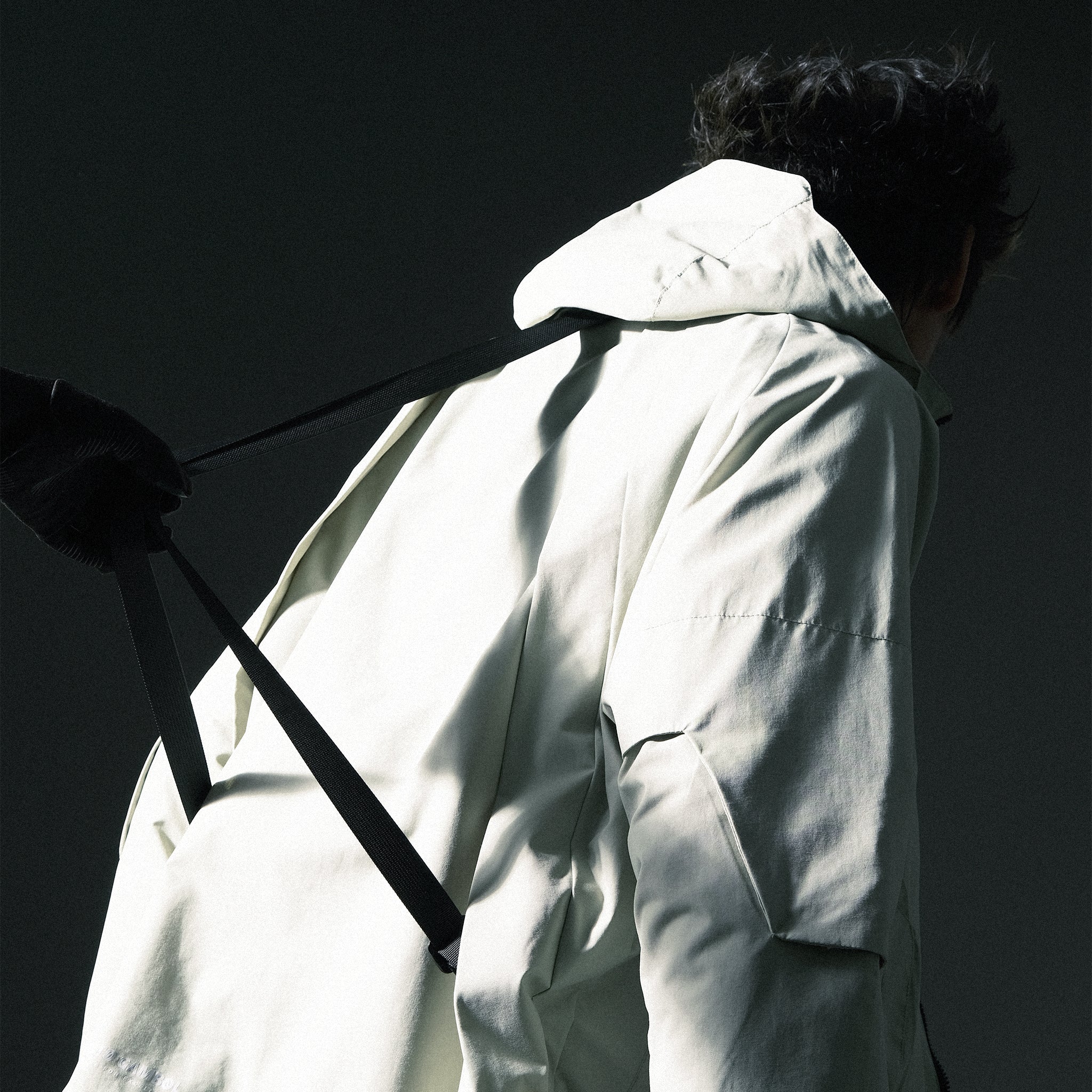 AW22 / 06 —J22-024  Flexible Collar Windbreaker (Mint Green)
