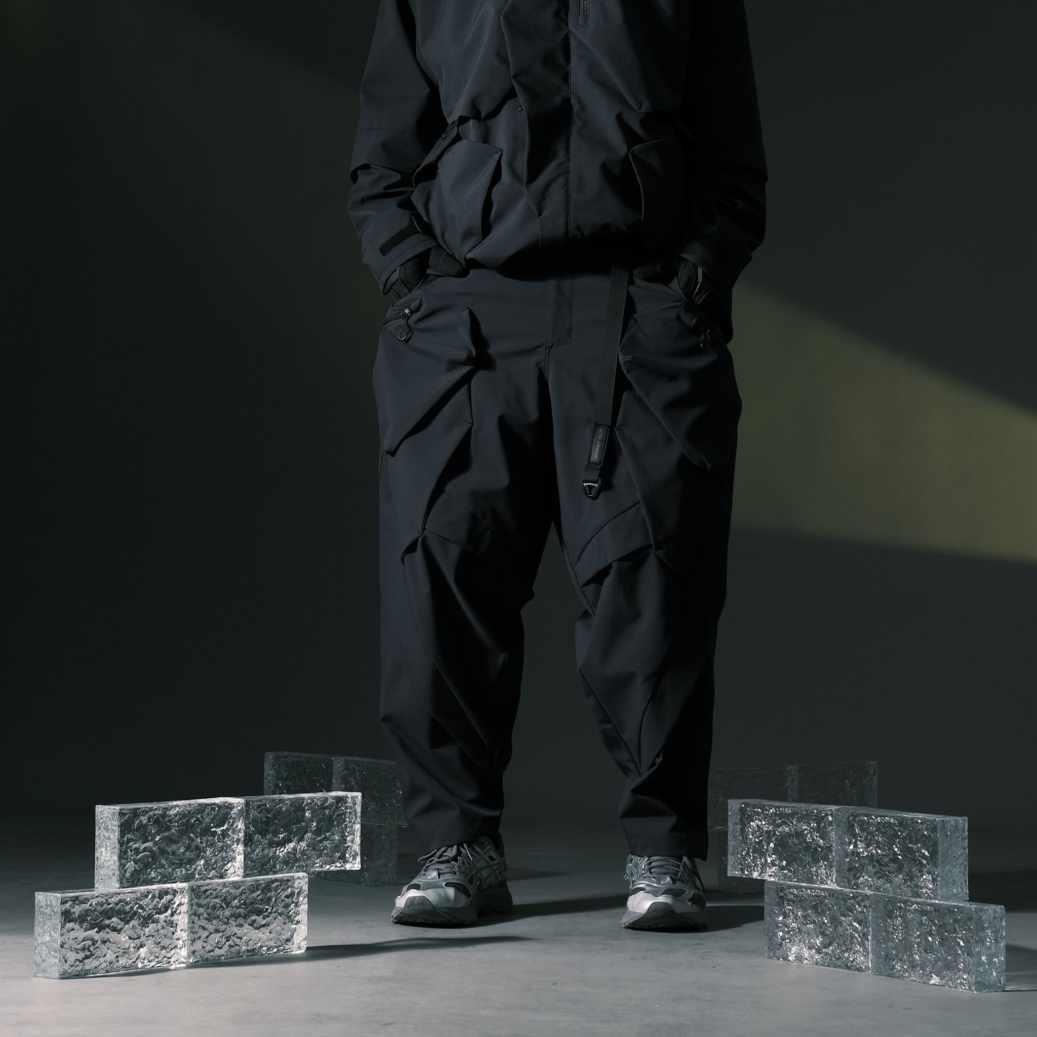AW22 / 05 —  P22-121 Hidden Pocket Trapezoidal Pants (Navy)