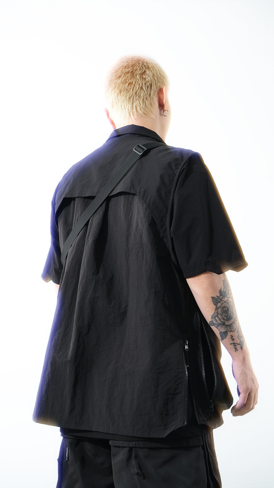 SS22/ 15 TH-062 Crossbody Bag Vest (Black)