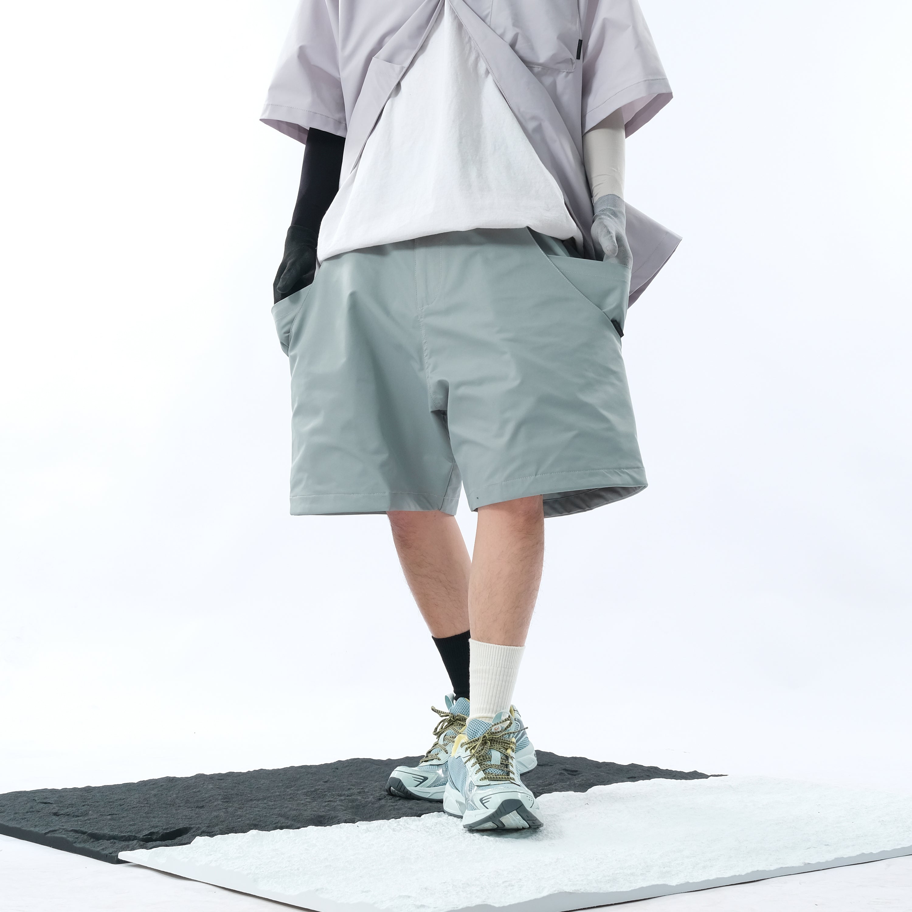 Capsule 01 / CSS-106 Multi Hidden Pocket Shorts (Light Grey)