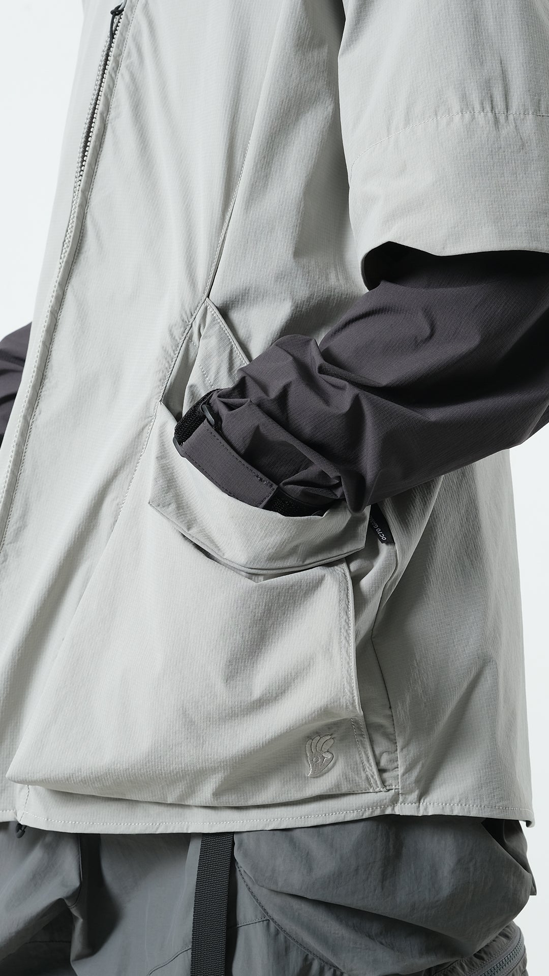 Pre-season ST-071 Detachable Sleeves Shirt (Ivory White)
