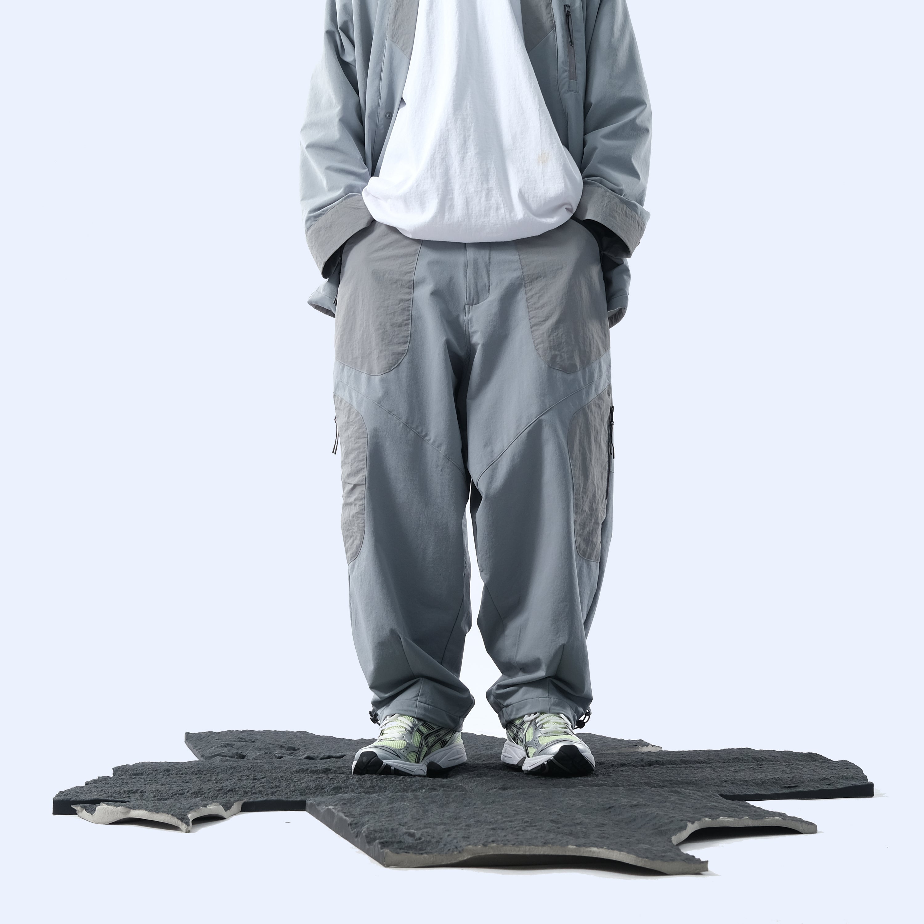 Capsule 03 / CSP-124 Adjustable Panelled Relaxed Pants  (Light Grey)