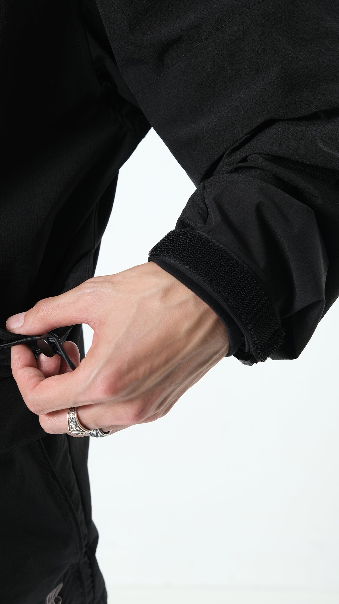 Pre-season ST-071 Detachable Sleeves Shirt (Black)