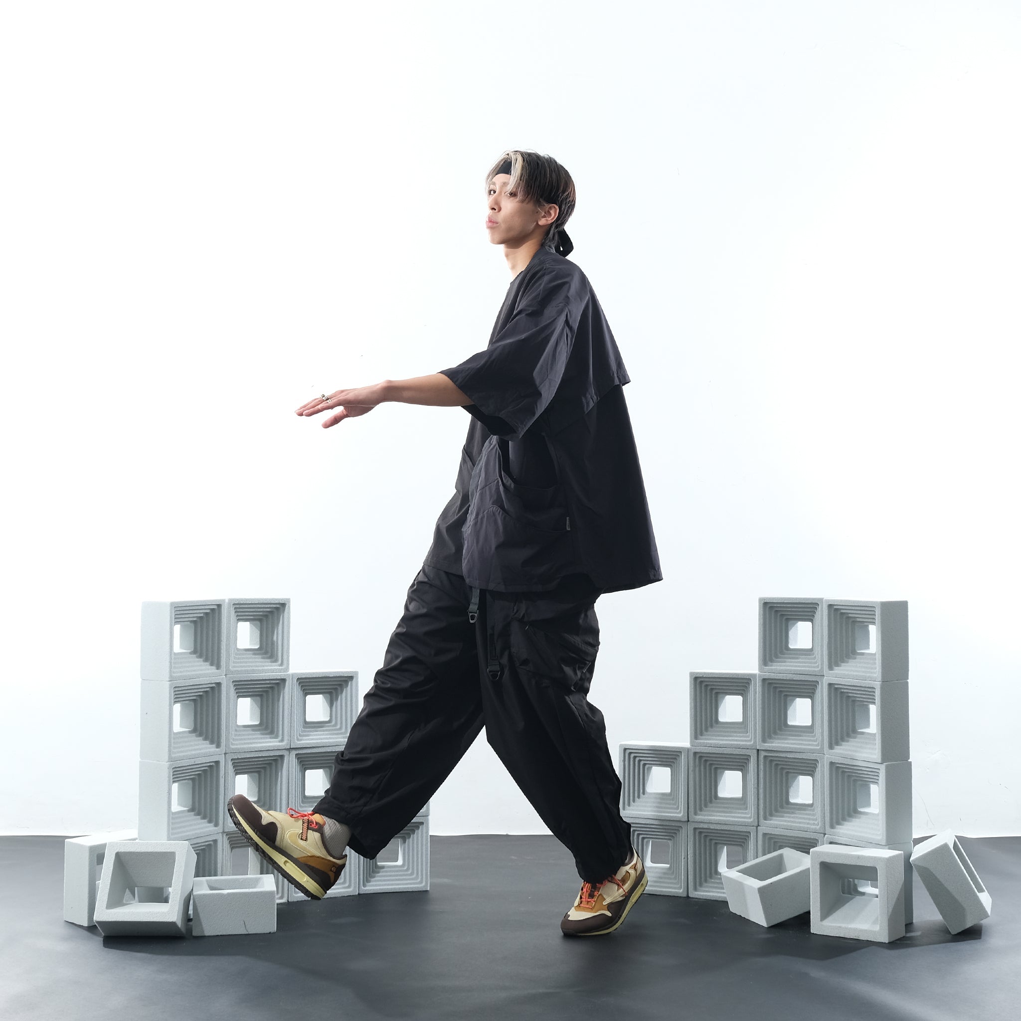 SS22/ 09 LP-117 Hidden Pipeline Pants (Black)